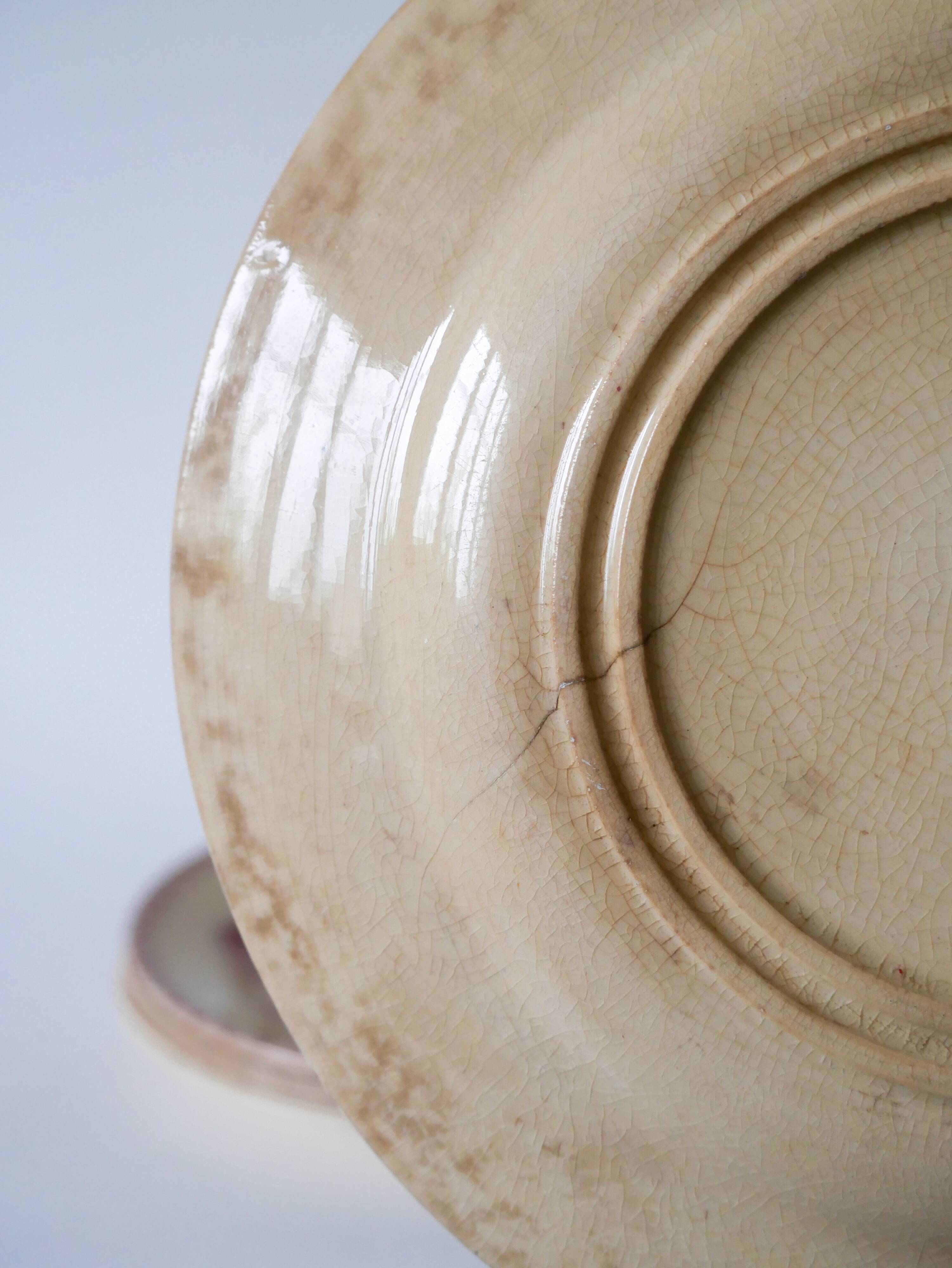 Set of 4 flat plates in Iron Earth, Gien "Capucines" model, late 19th century