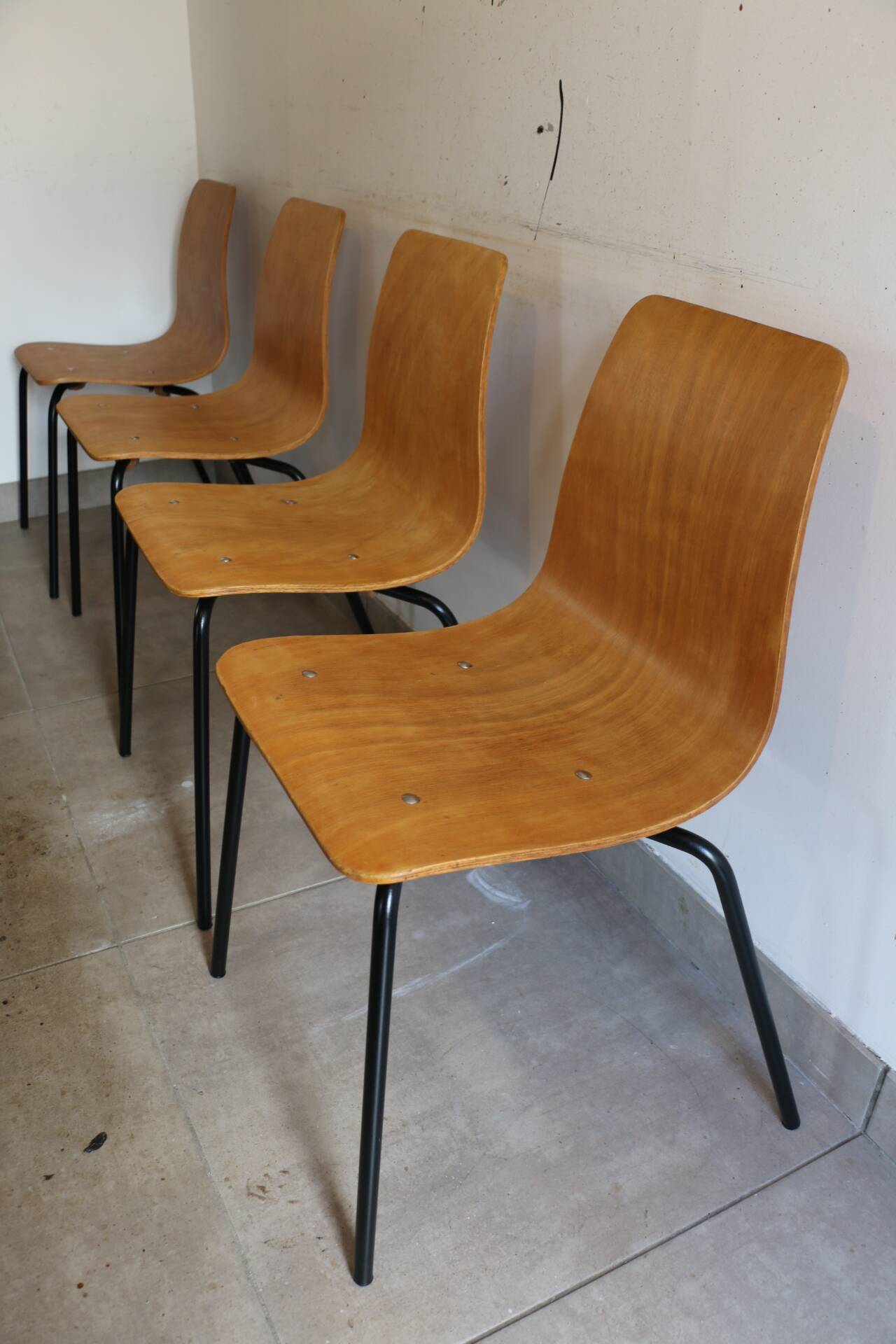 6 stone guariche papyrus chairs