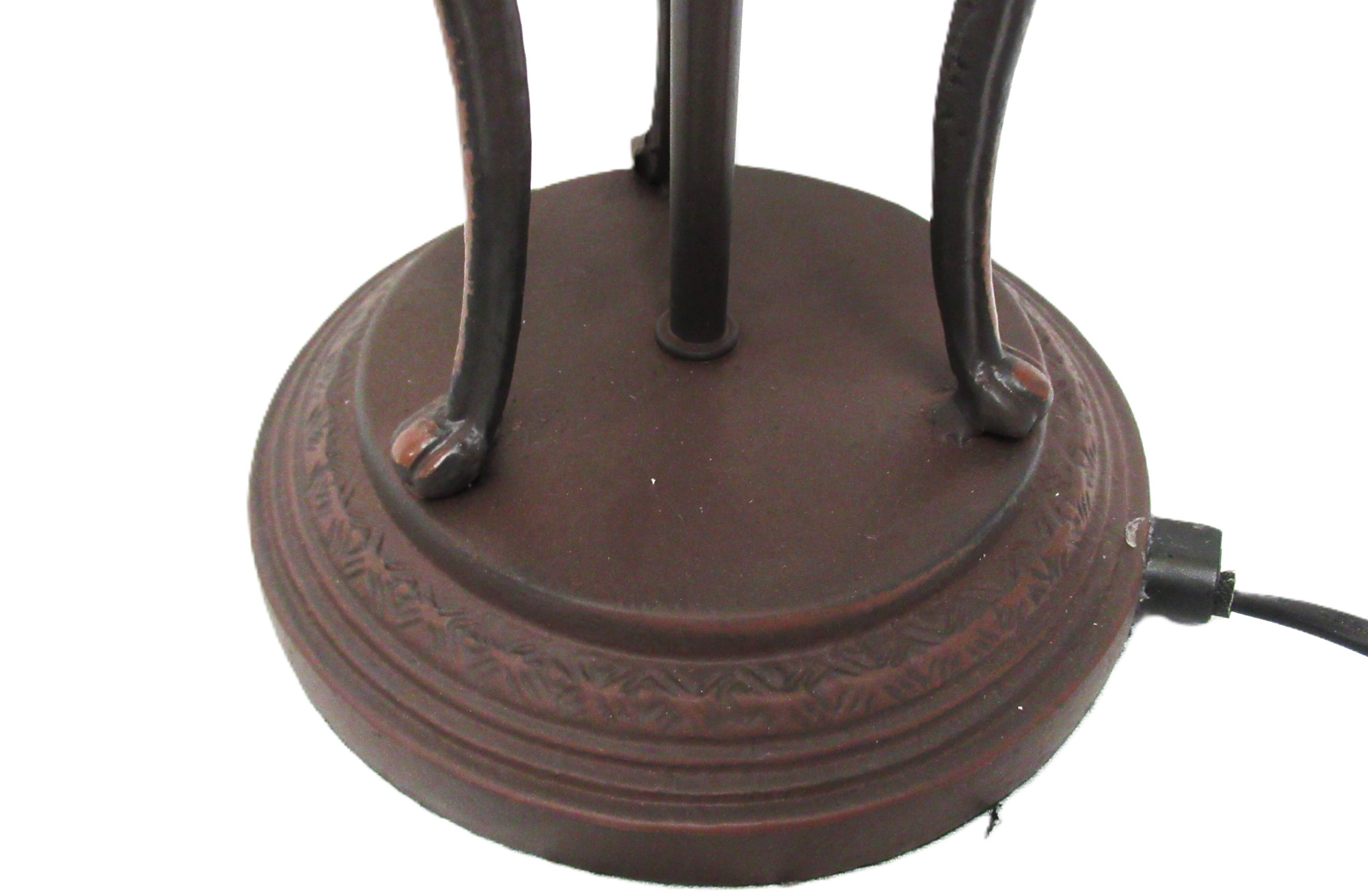 Lampe montgolfière de table en vitrail façon Tiffany