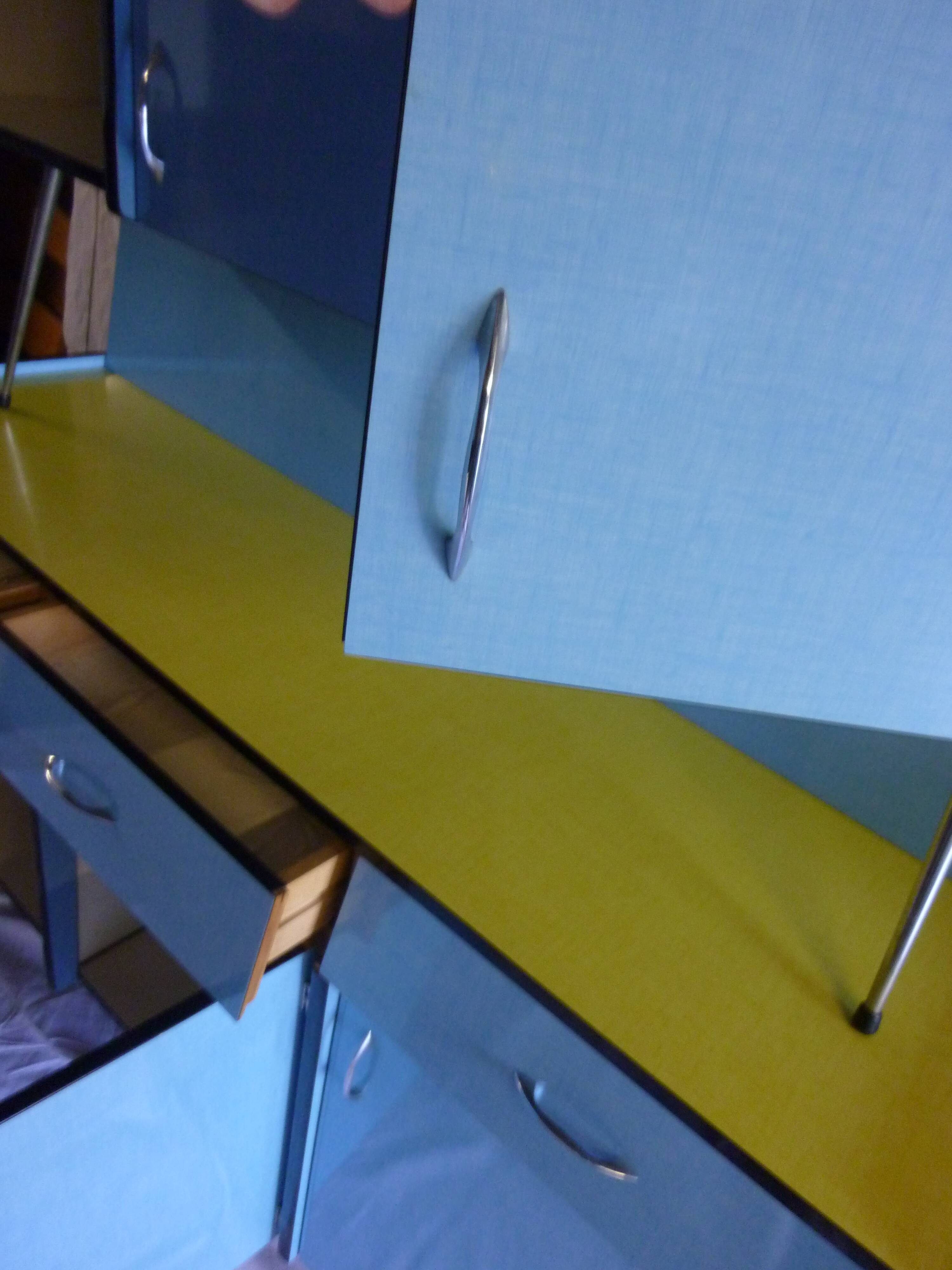 Buffet in blue and yellow formica