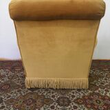 Large-format toad chair