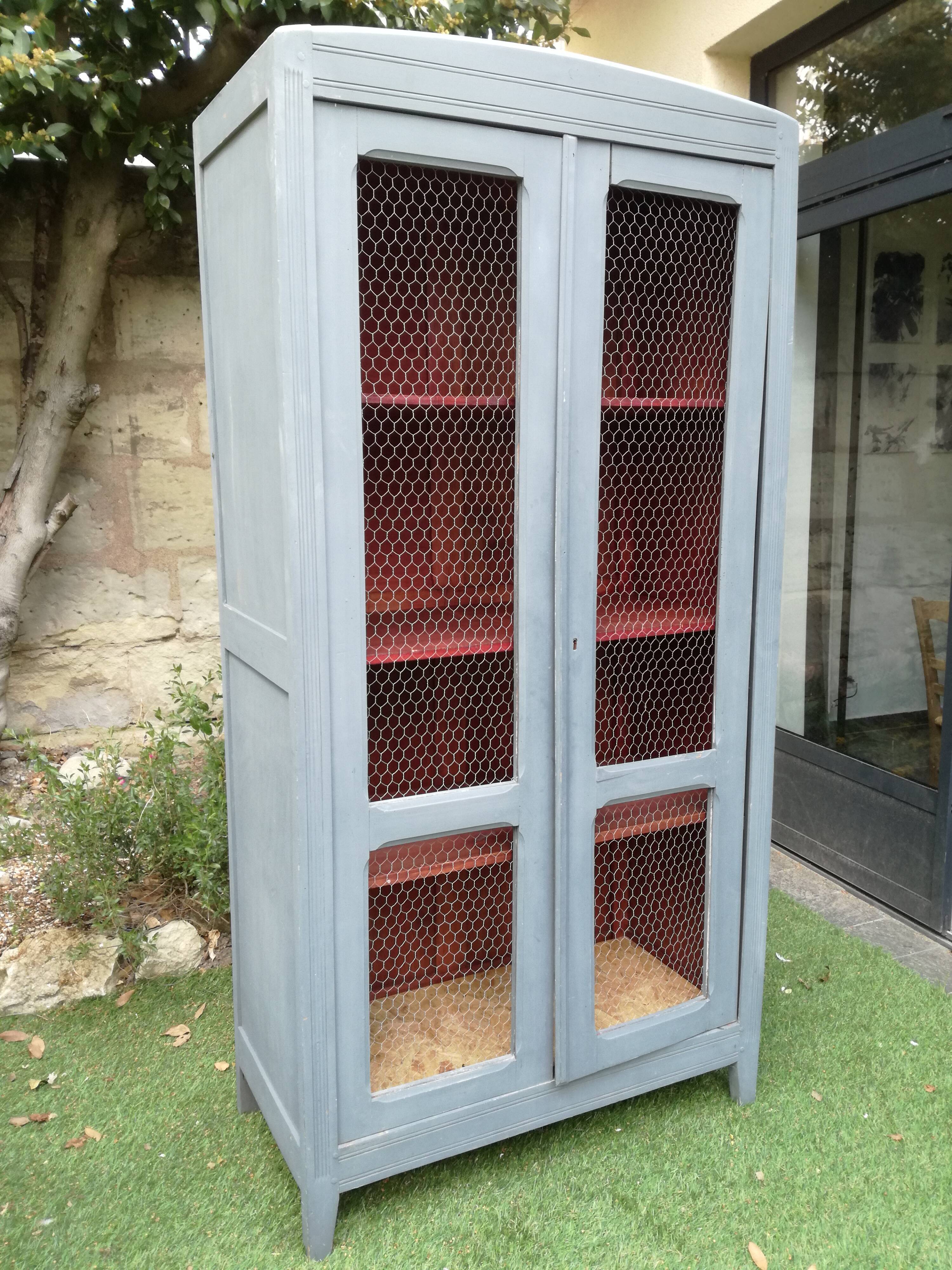 Small Parisian wardrobe screened