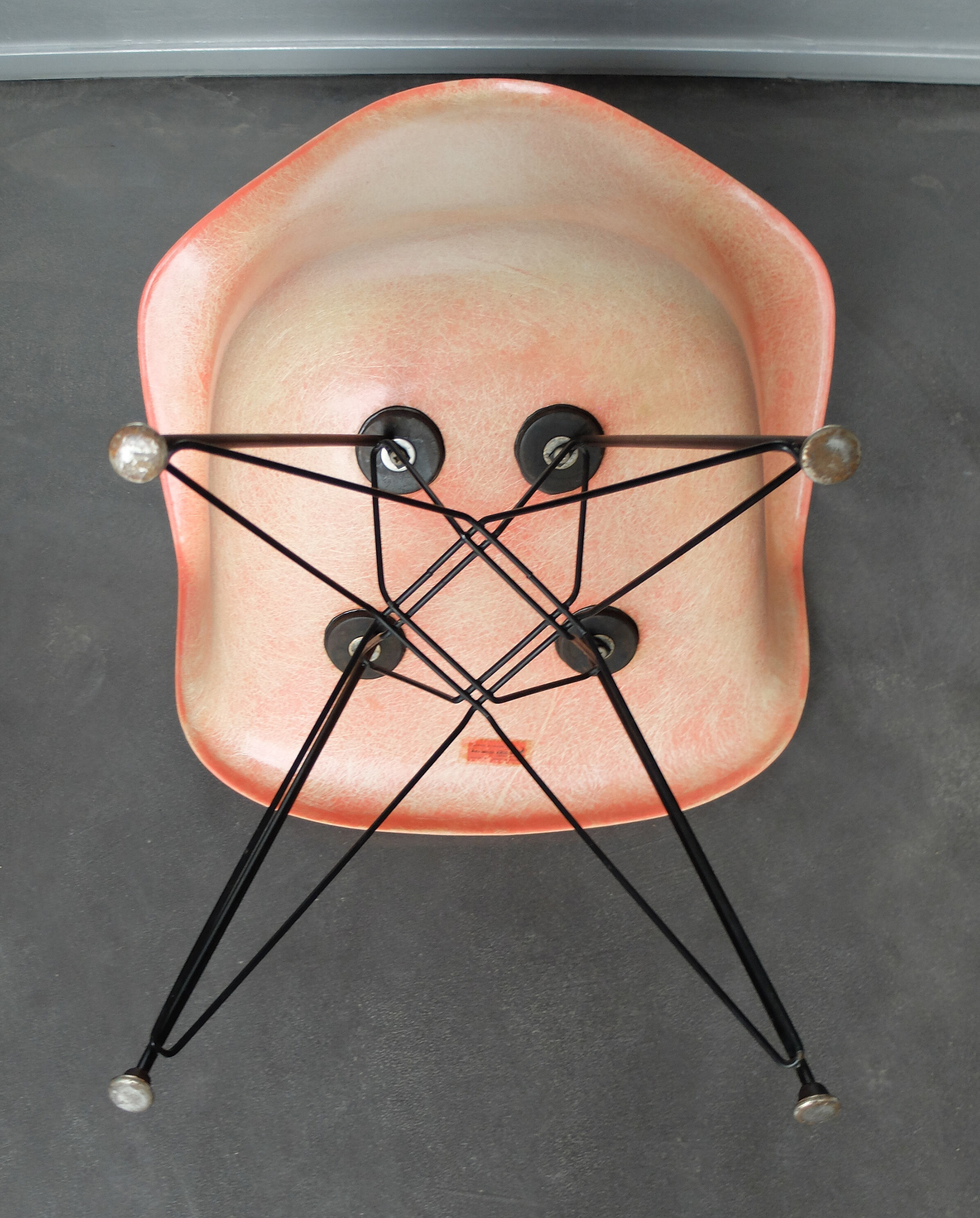 Fauteuil DAR par Charles & Ray Eames pour Zenith Plastics, red ou salmon, 1950