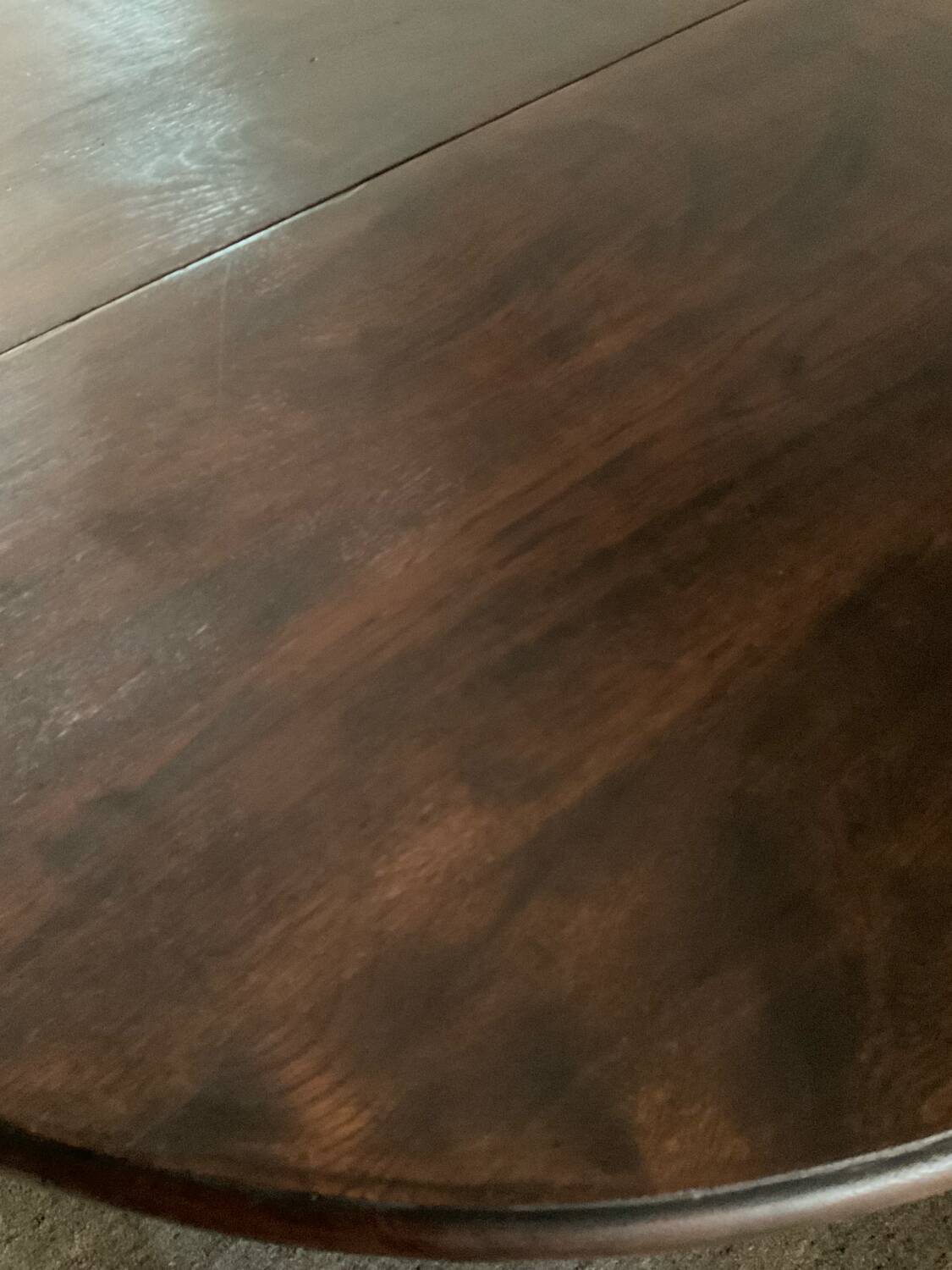 Ancienne table pliante anglaise en bois et pieds tournés 