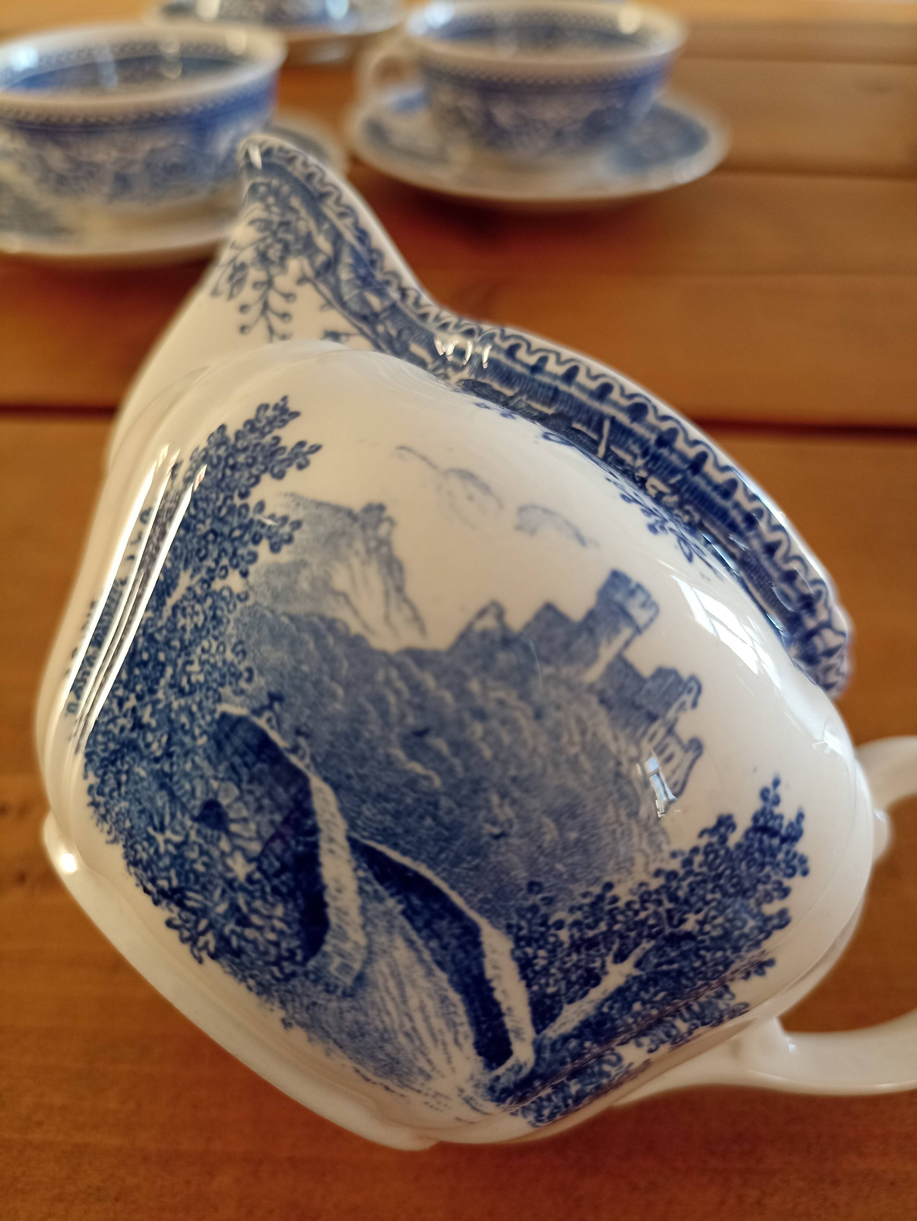 Coffee service in earthenware villeroy & boch, burgenland blue