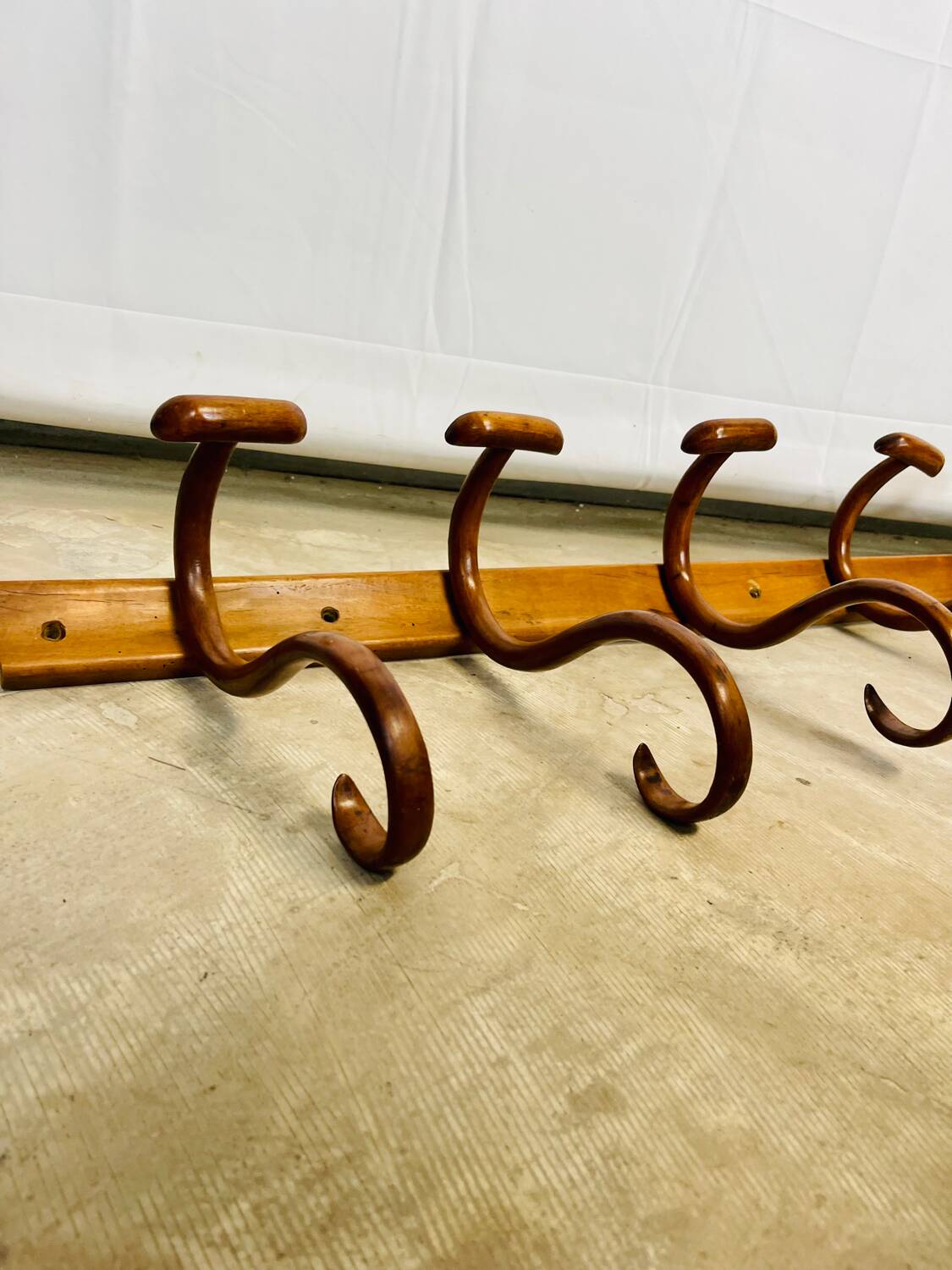 Wall coat rack