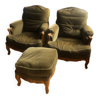 Pair of bergère armchairs with footrest