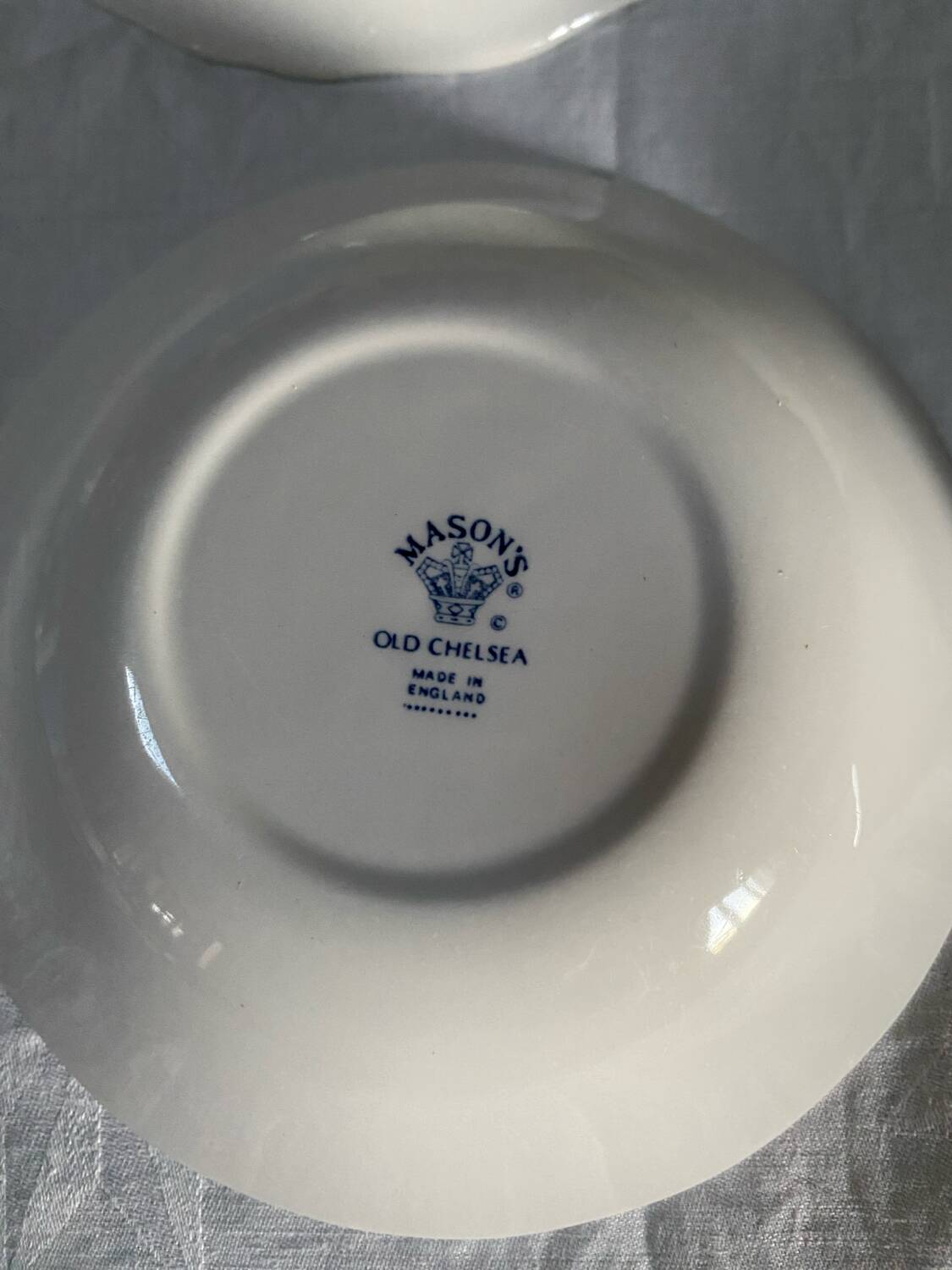 Set of 4 large Old Chelsea antique Mason's bowls