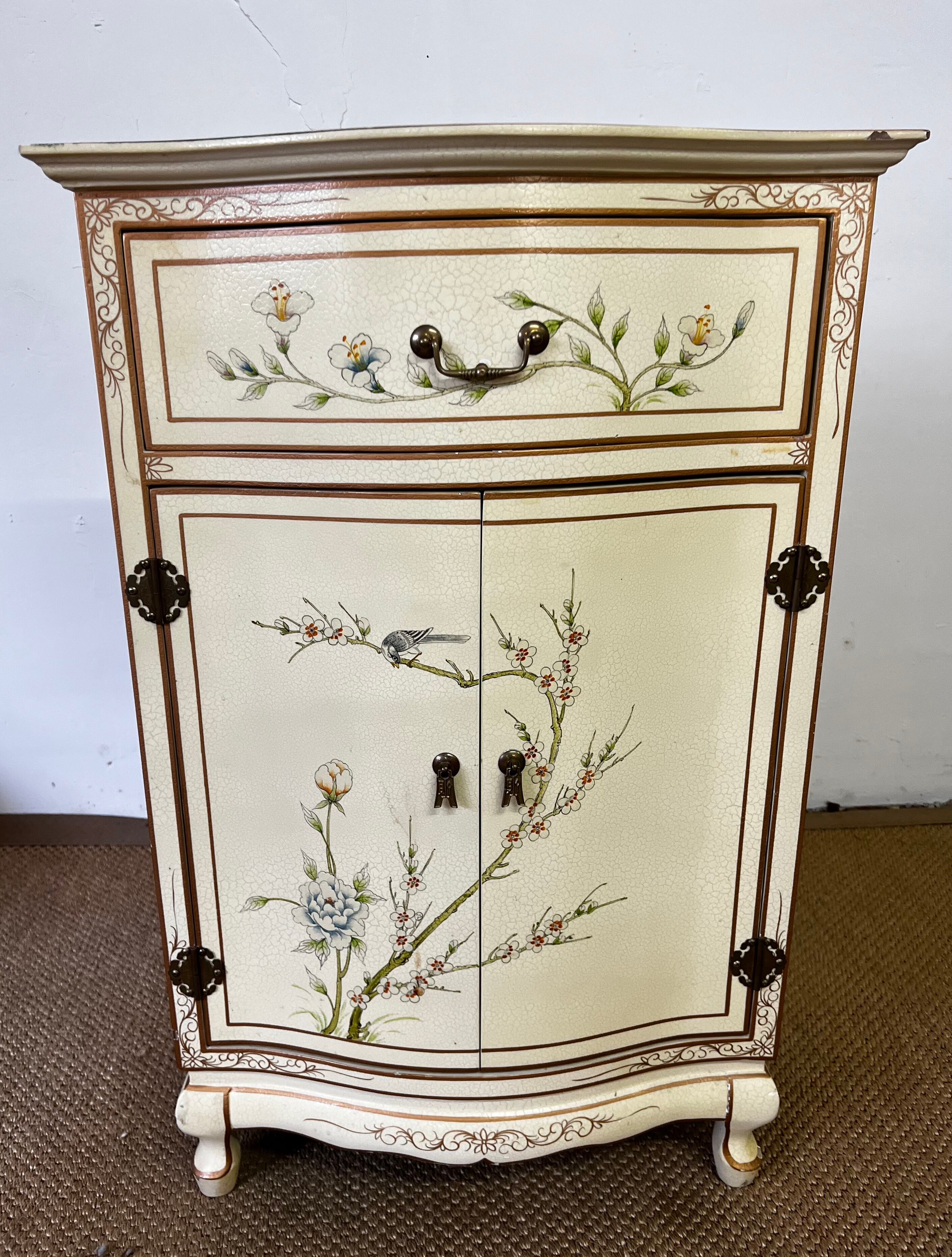Meuble d'appui Italien décor floral japonisant