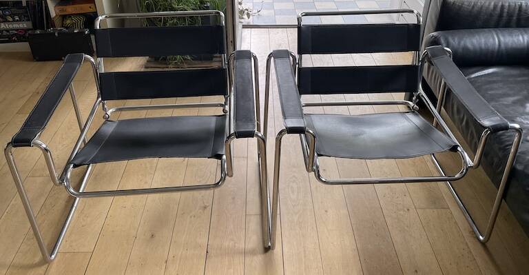 Lot de 2 Fauteuils cuir noir inspiration Wassily