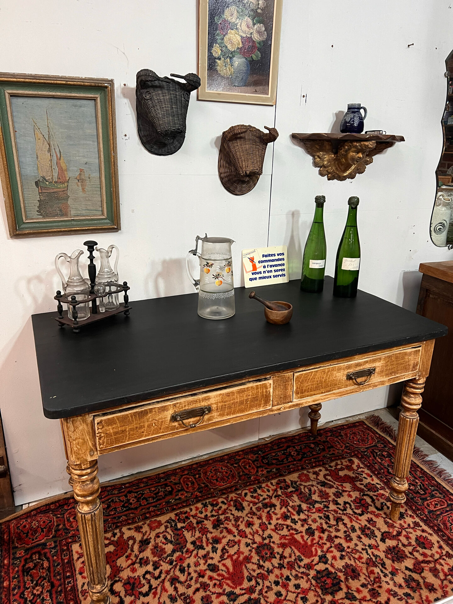 Ancienne table de cuisine en sapin