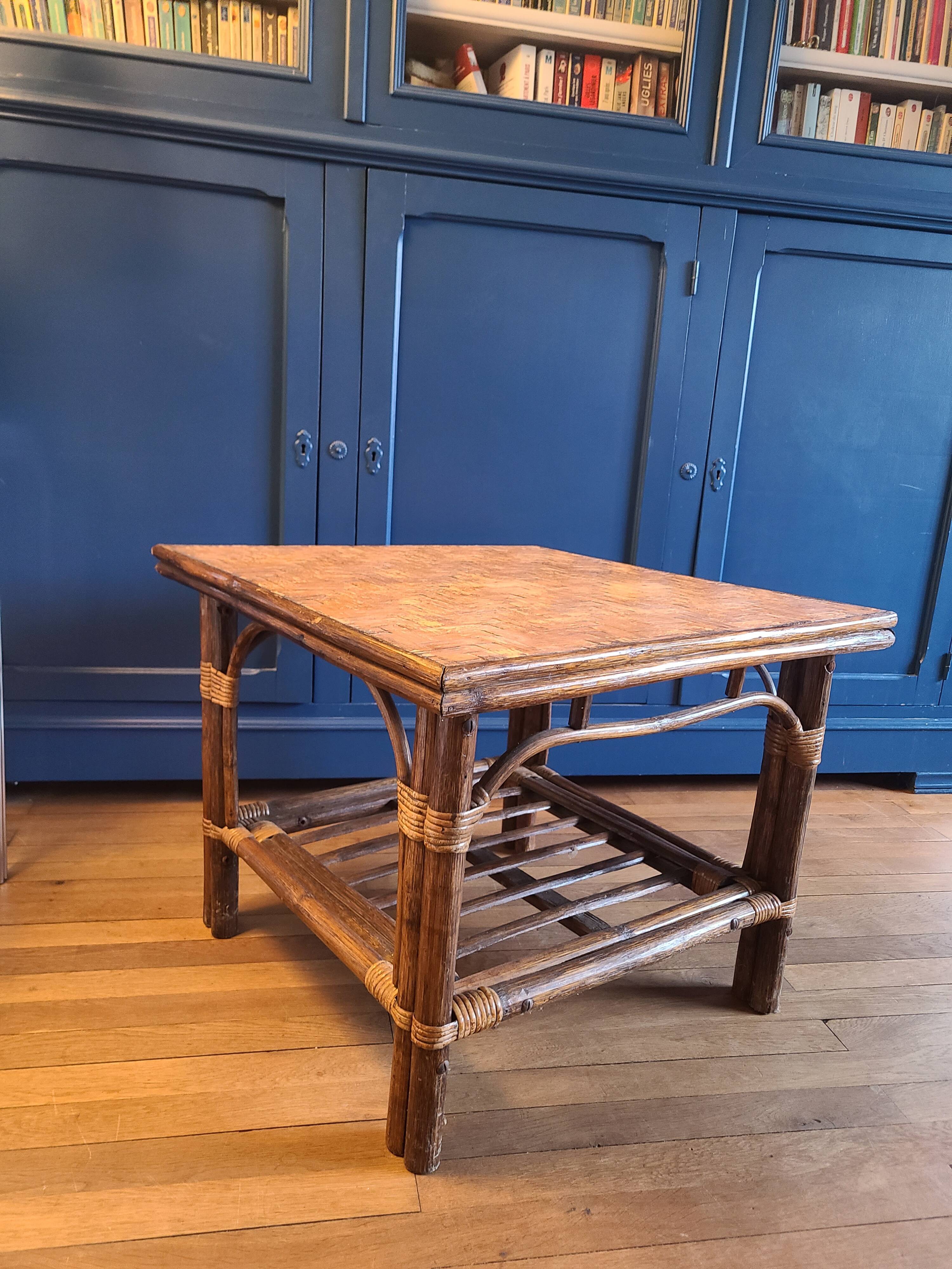 Table basse vintage 70 rotin