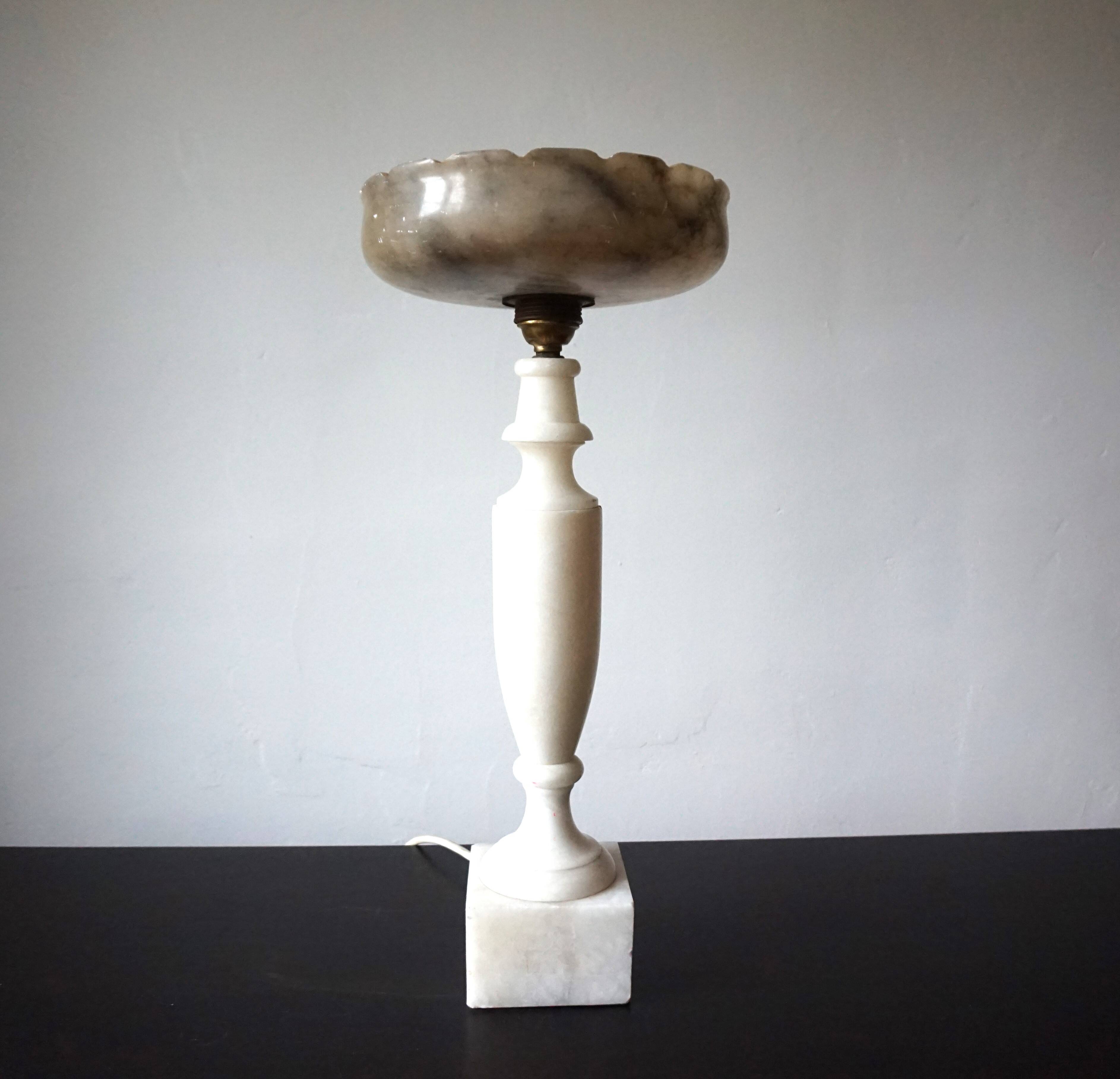 Lampe de table française Louis XVI en marbre