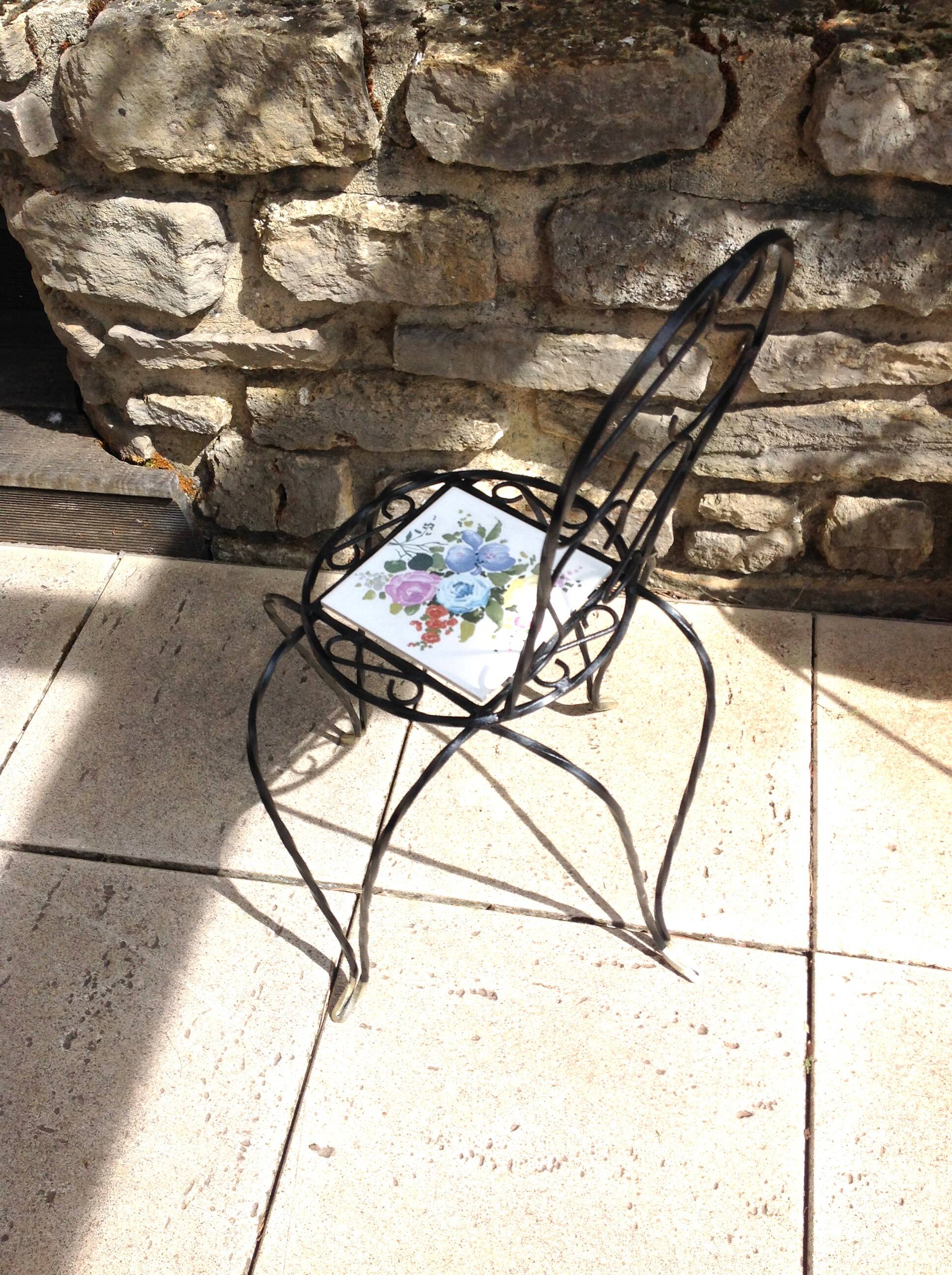 Plant holder "chair" in wrought iron and earthenware / vintage 60s-70s