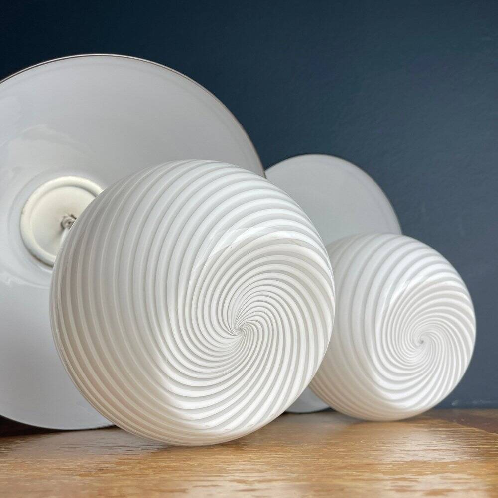 White Murano table lamps, 1970s, set of 2