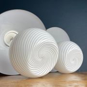 Lampes de table Murano blanches, années 1970, lot de 2