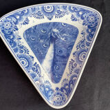 Assiette triangulaire de Delft