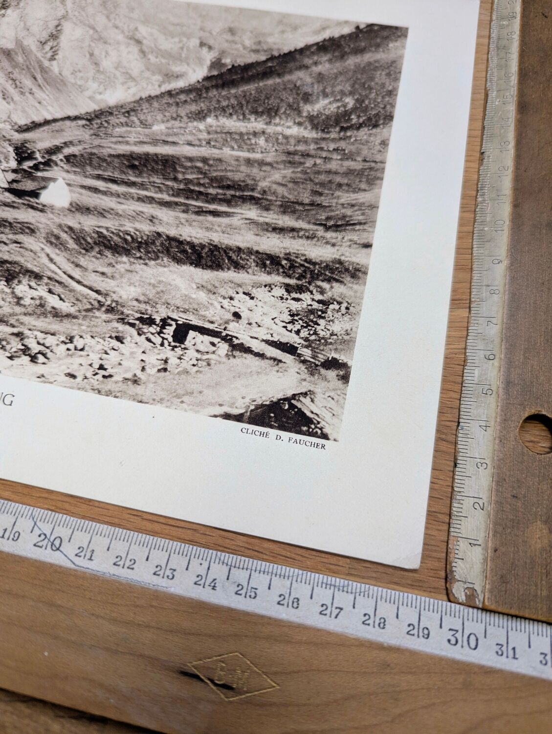 The barns of Moudang, Hautes-Pyrénées, photo printed in 1937.