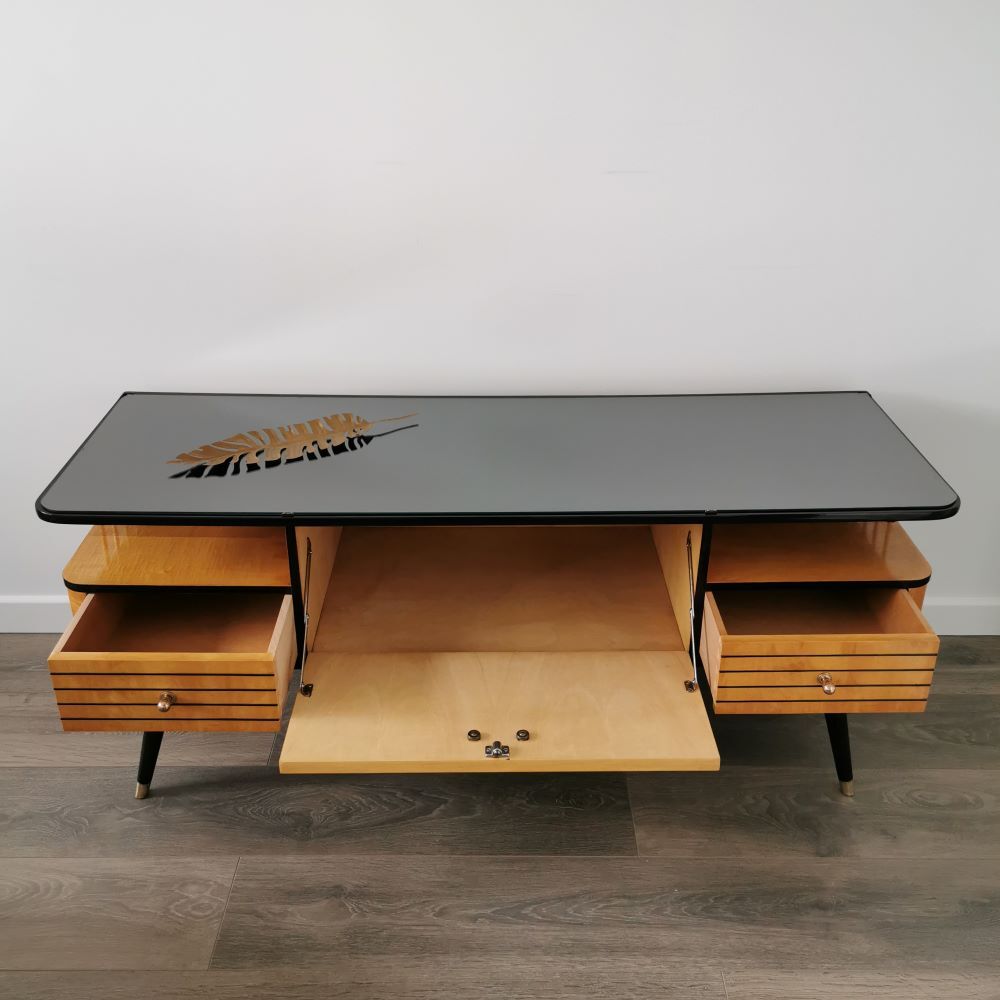 Vintage dressing table