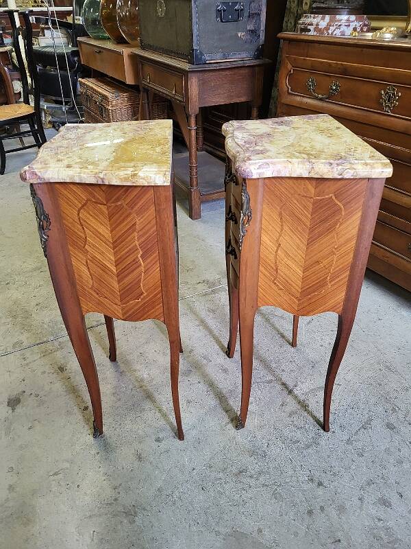 Pair of rosewood bedside tables with marble top n° 2