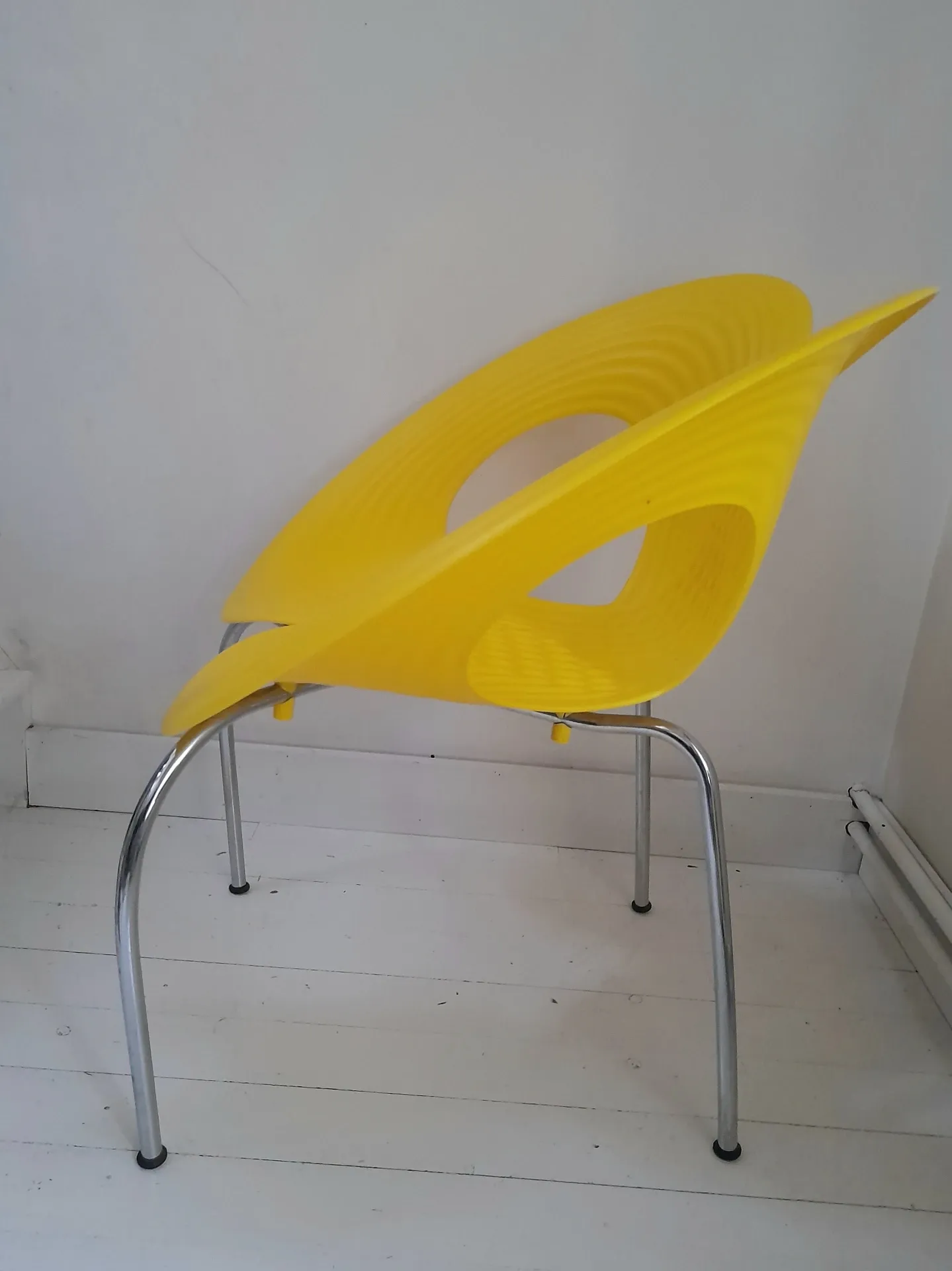 Ripple chair jaune design Ron Arad pour Moroso