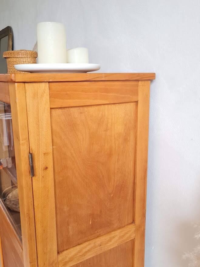Parisian glass-fronted cupboard, type sideboard.