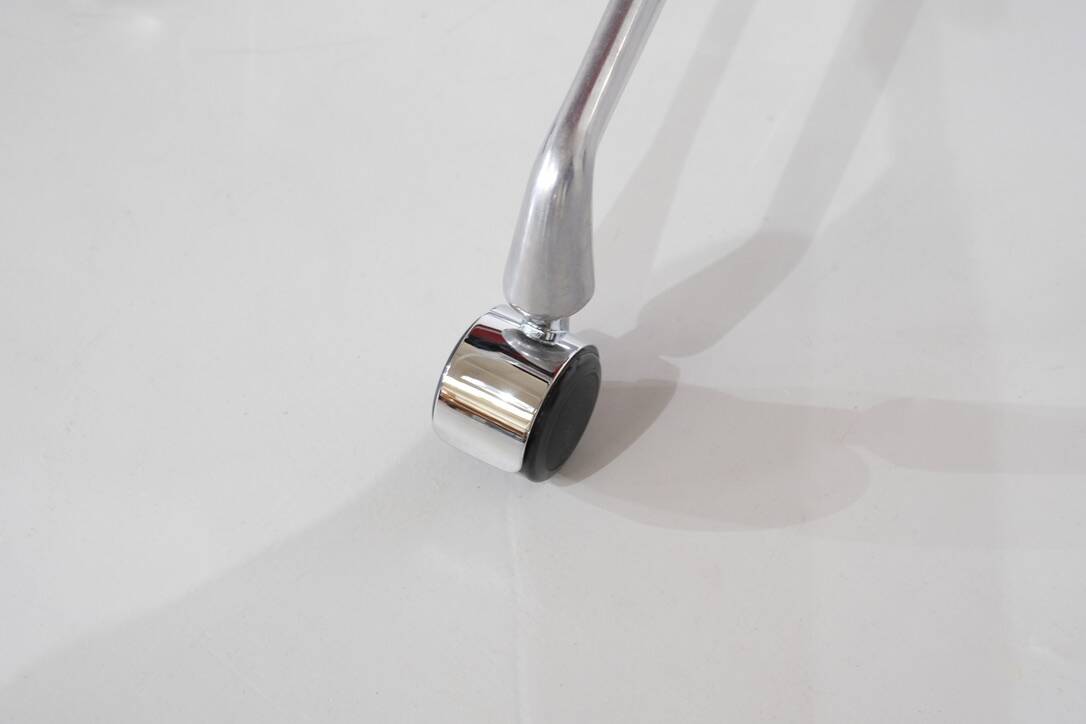 "EA 117" armchair by Charles Ray Eames for ICF, USA 1969.