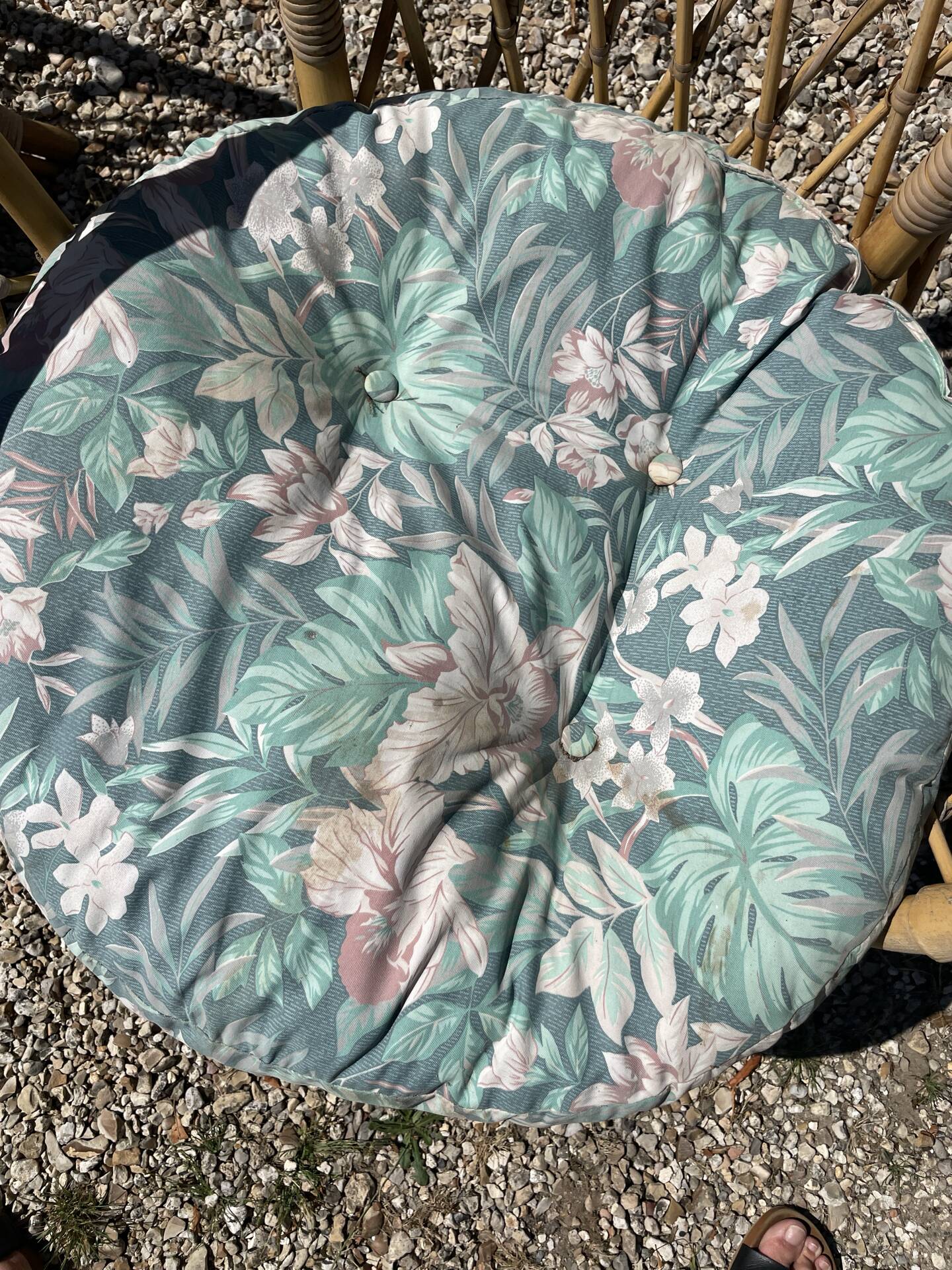 Rattan lounge