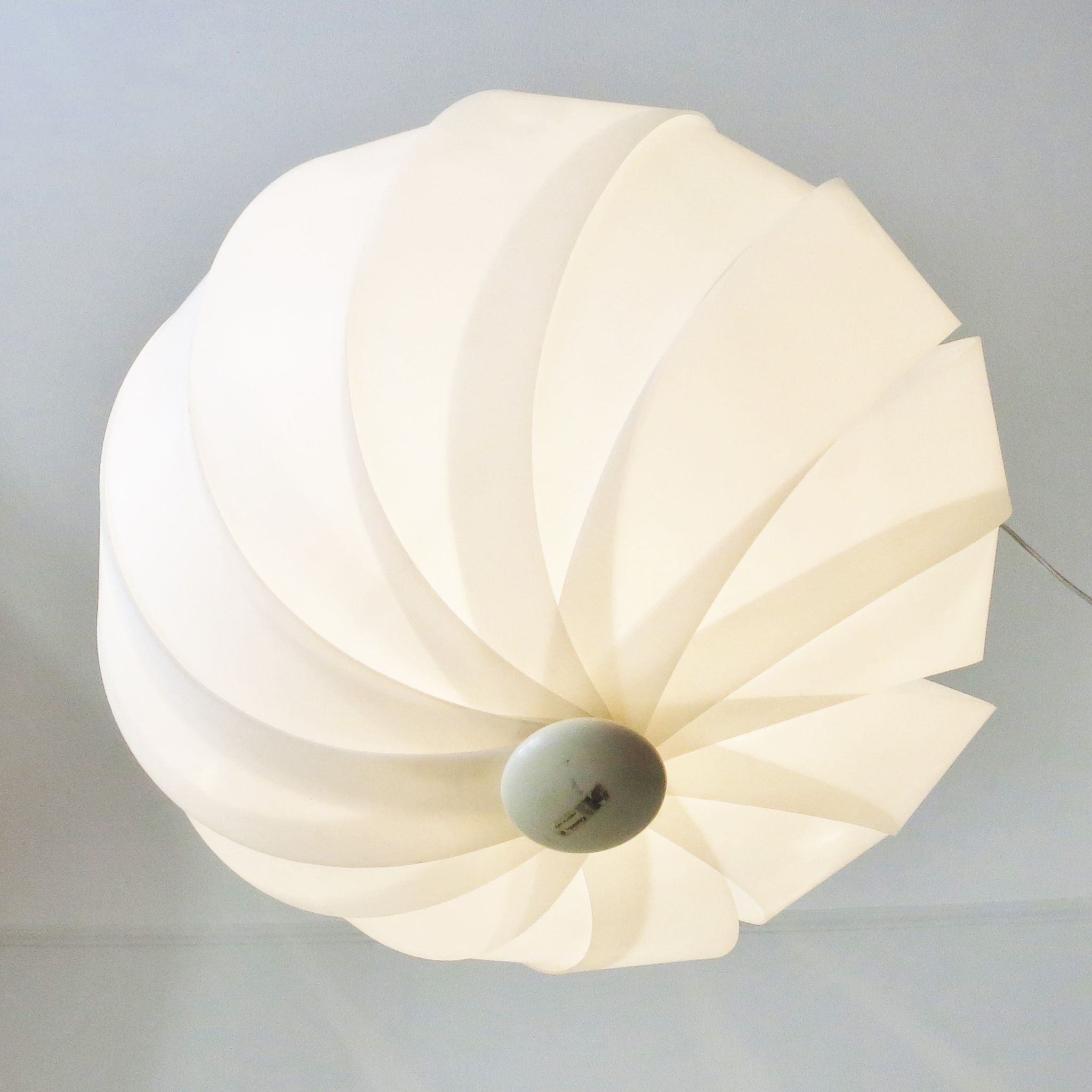 Suspension boule Alicante Guzzini 1967