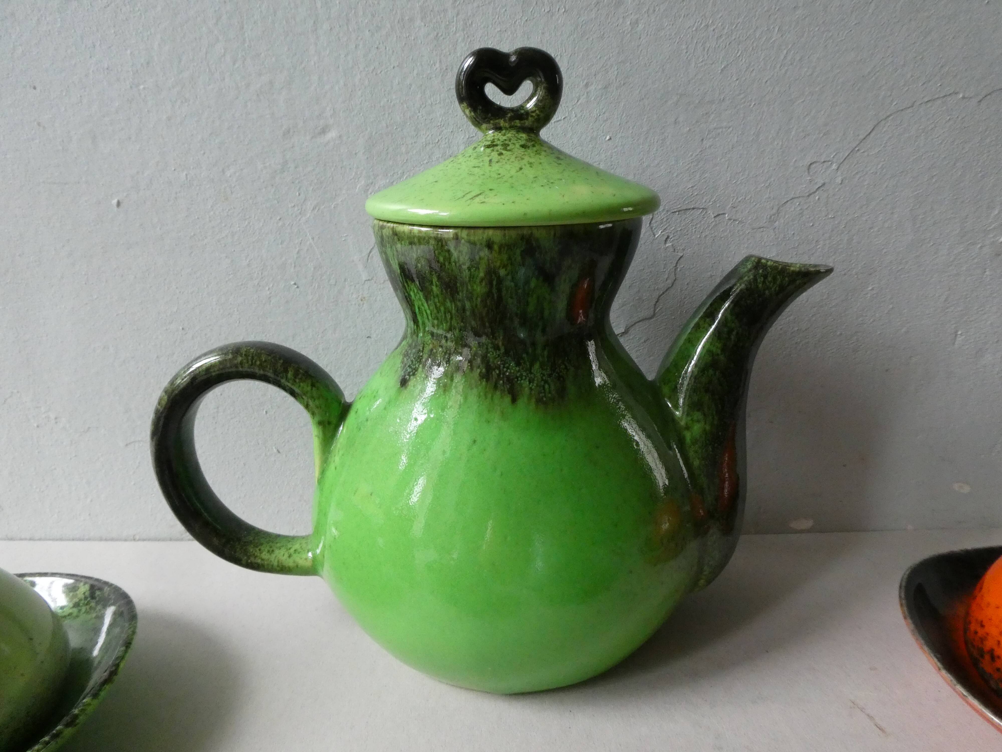 Keraluc Quimper France coffee service, 4 cups