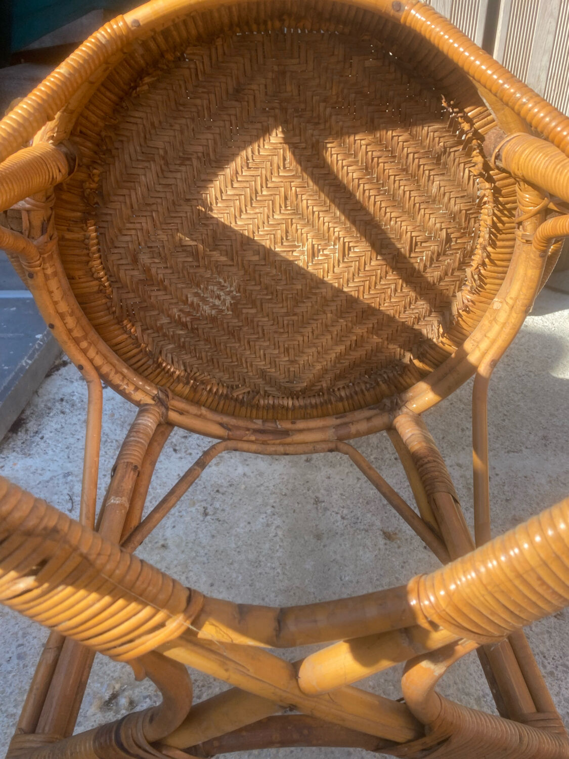 Vintage rattan chair chair