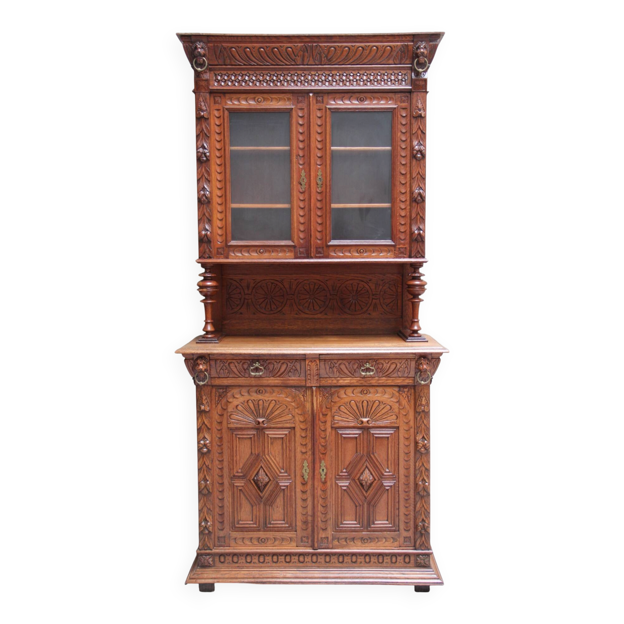 Imposing Neo-Renaissance oak sideboard, late 19th century.