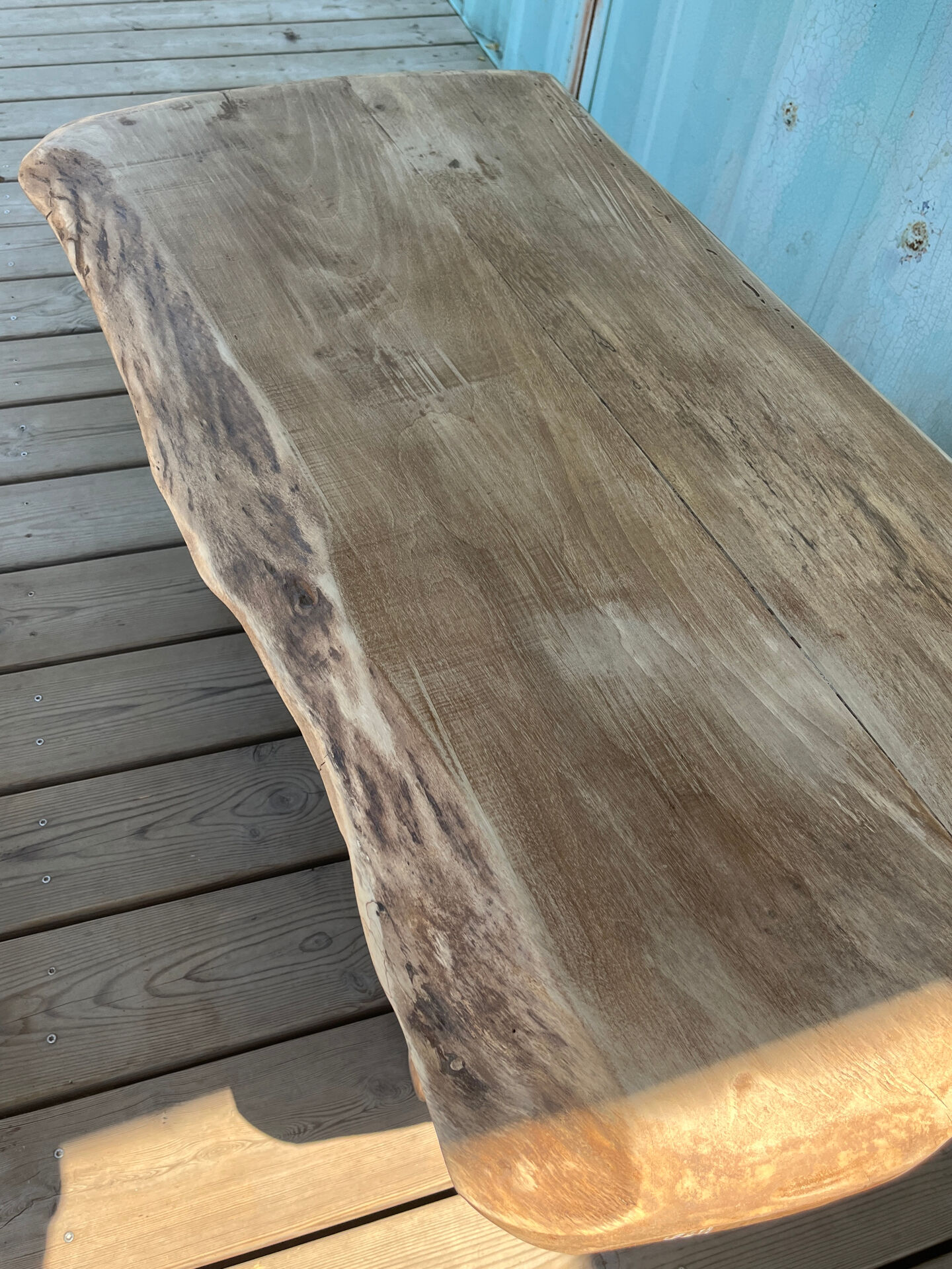 Table basse en noyer