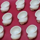 25 Snail Shell Buckets In Vintage White Porcelain