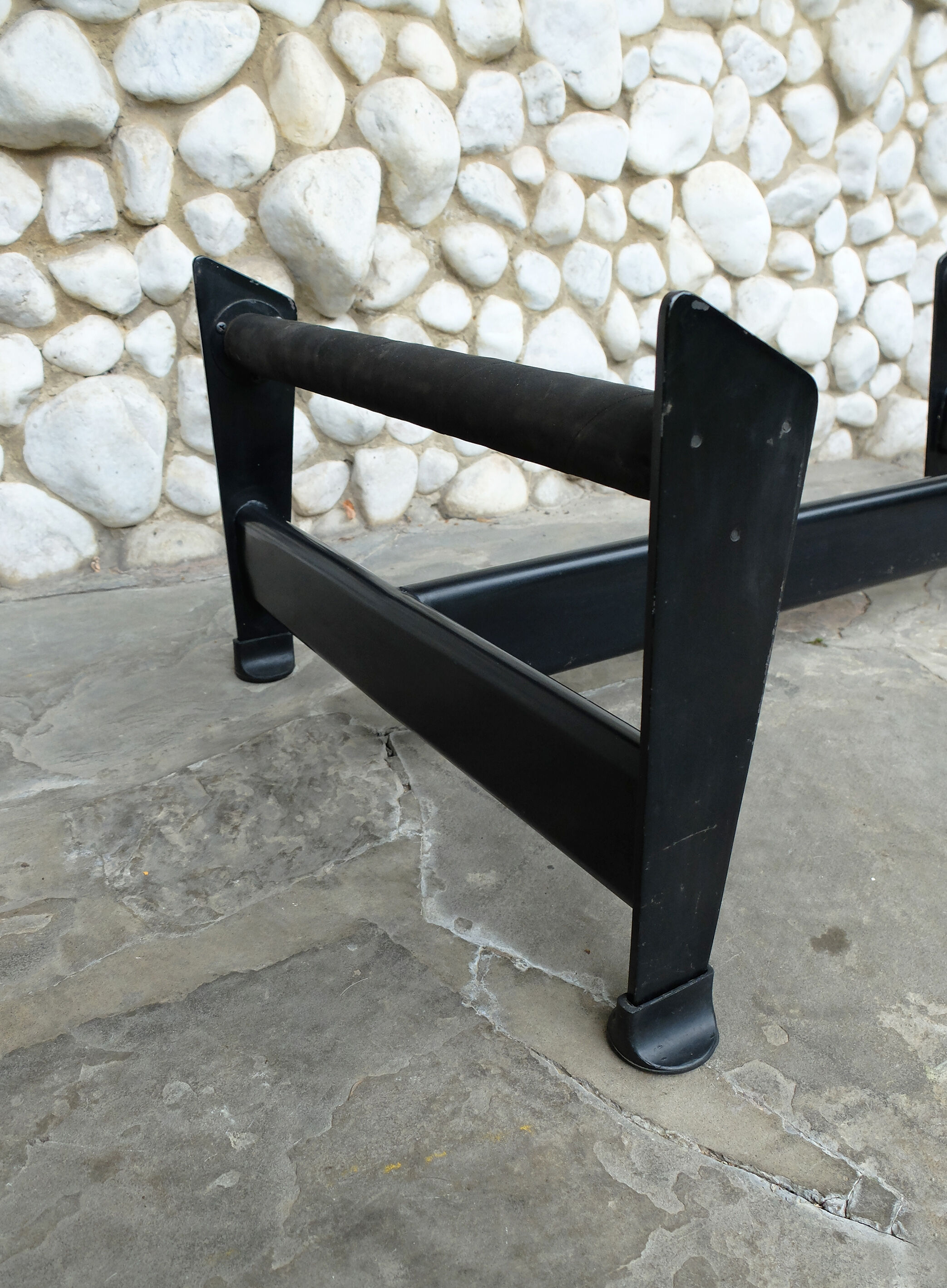 Lounge chair LC4 Cassina by Charlotte Perriand, Le Corbusier and Pierre Jeanneret Vintage 1960s