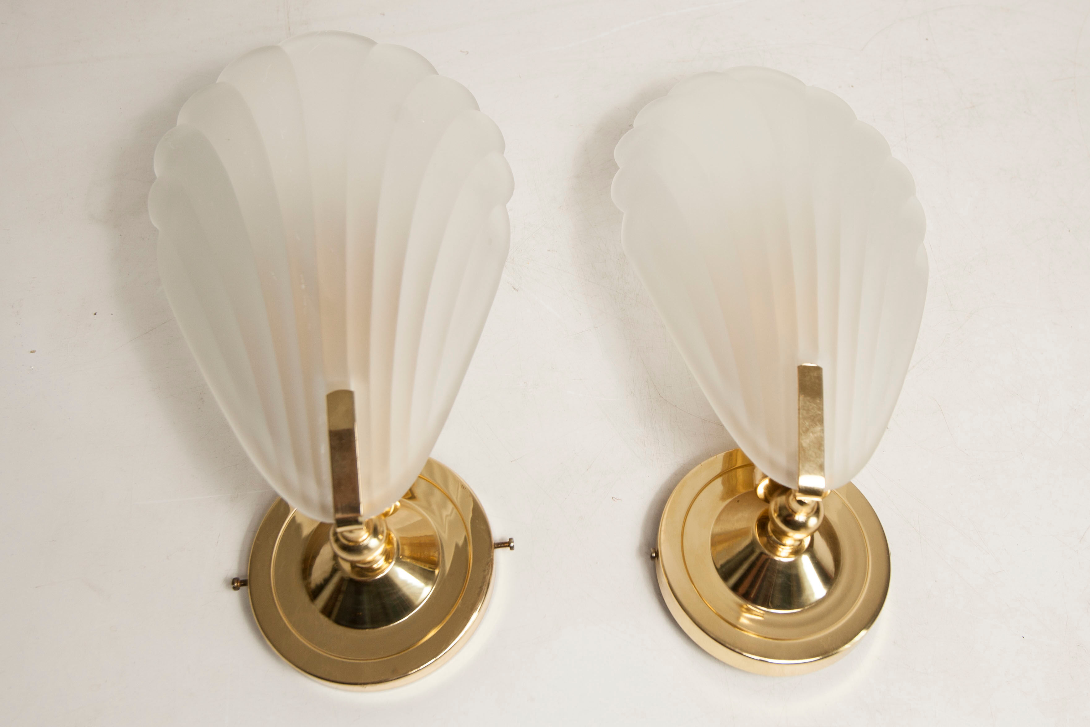 Paire d'appliques murales coquillages verre murano et laiton 1960