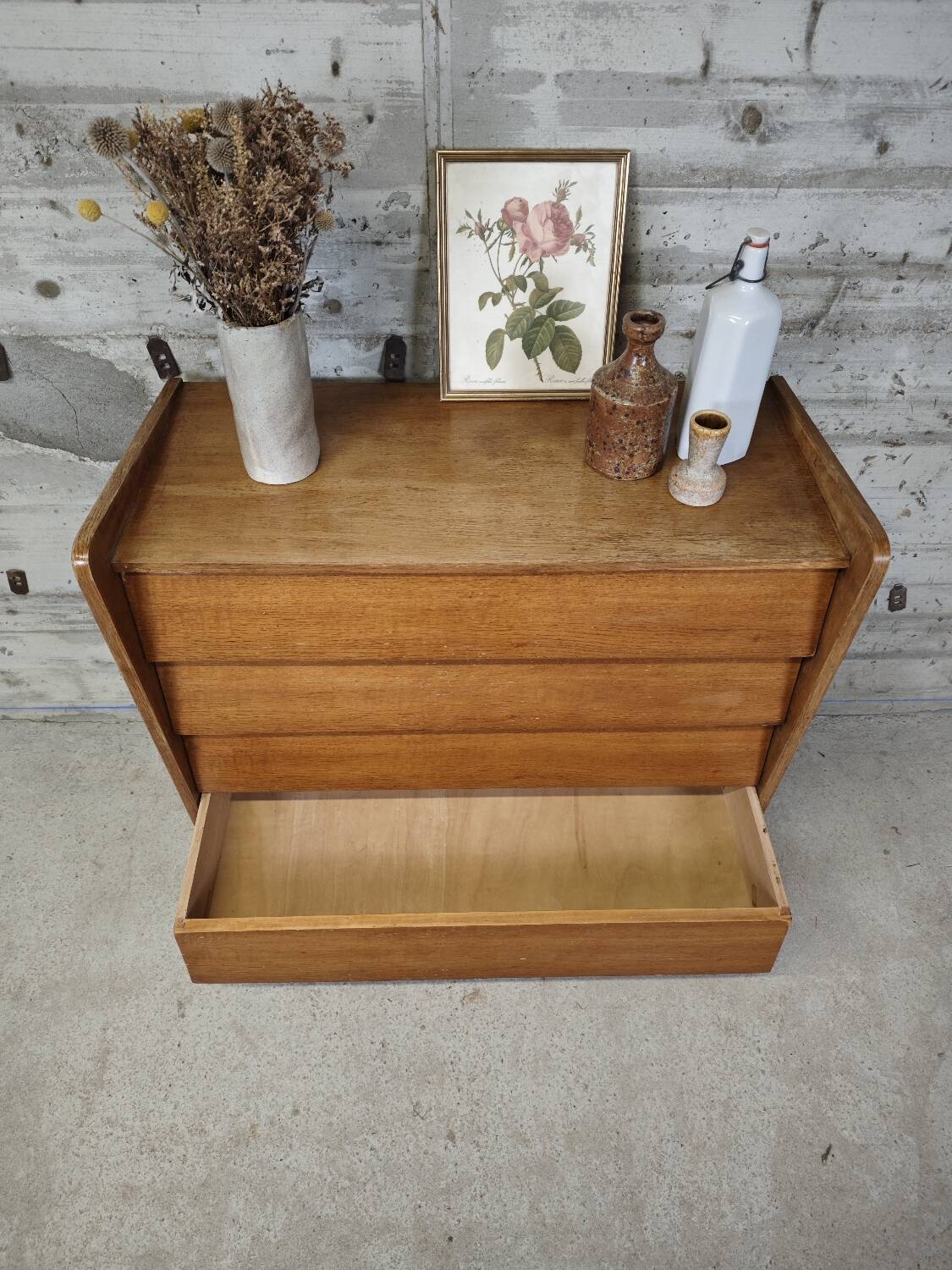Vintage chest of drawers