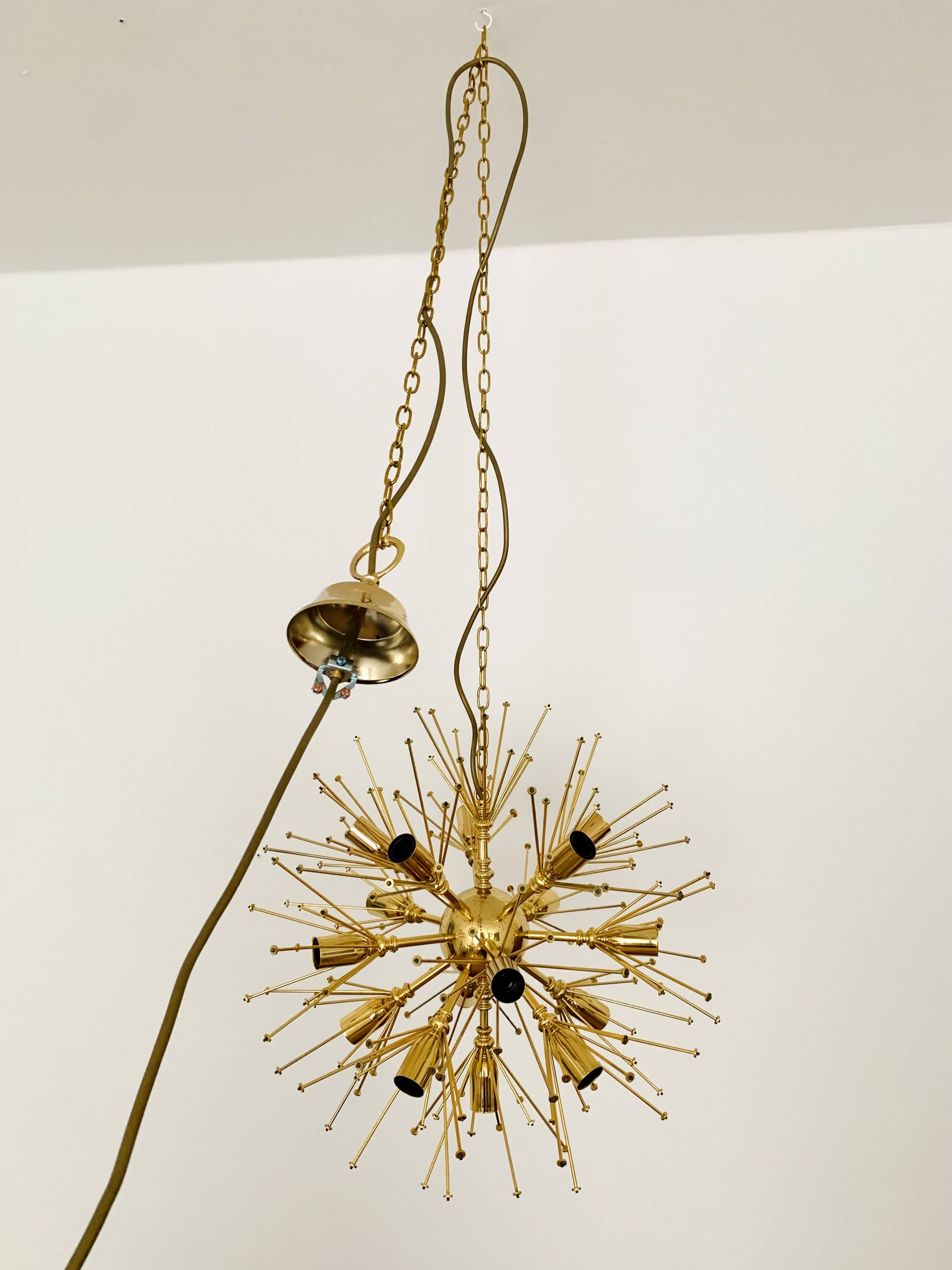 Grand lustre floral en boule par Palwa