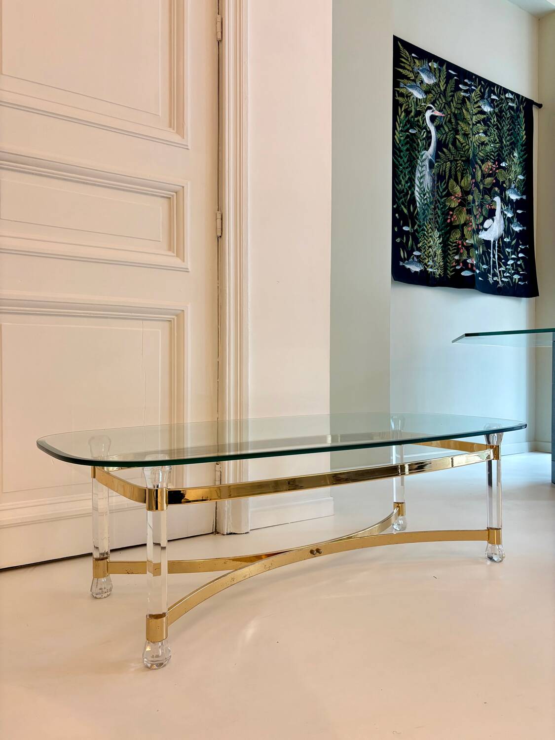 Vintage coffee table with bevelled glass and plexiglass from the 1970s.