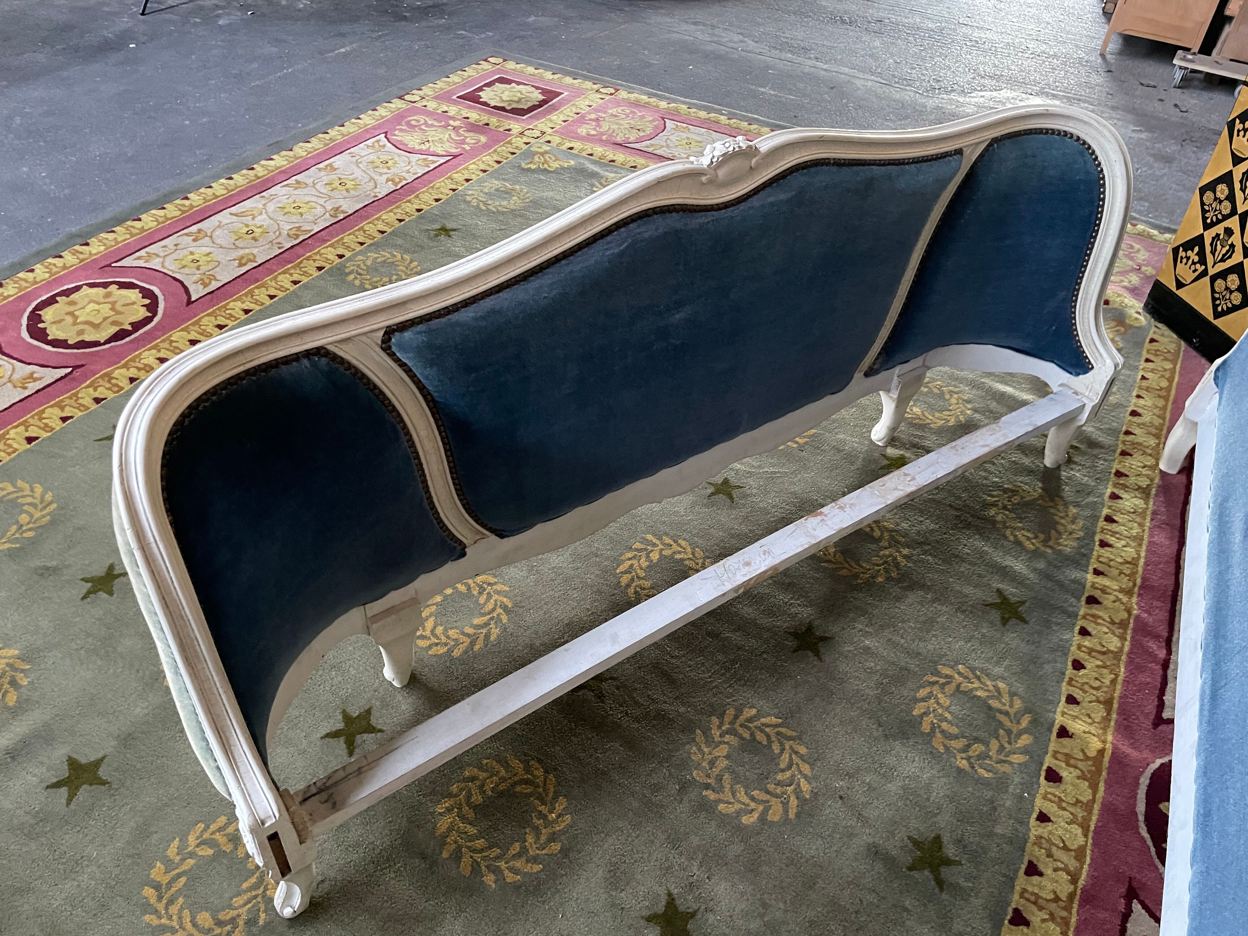 Bed basket Louis XV blue velvet