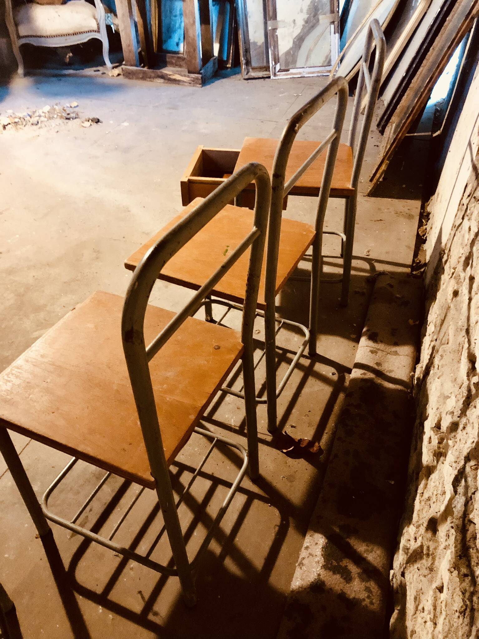 4 "Diana n° 325" designer chairs, 1950s boarding school chairs with drawers