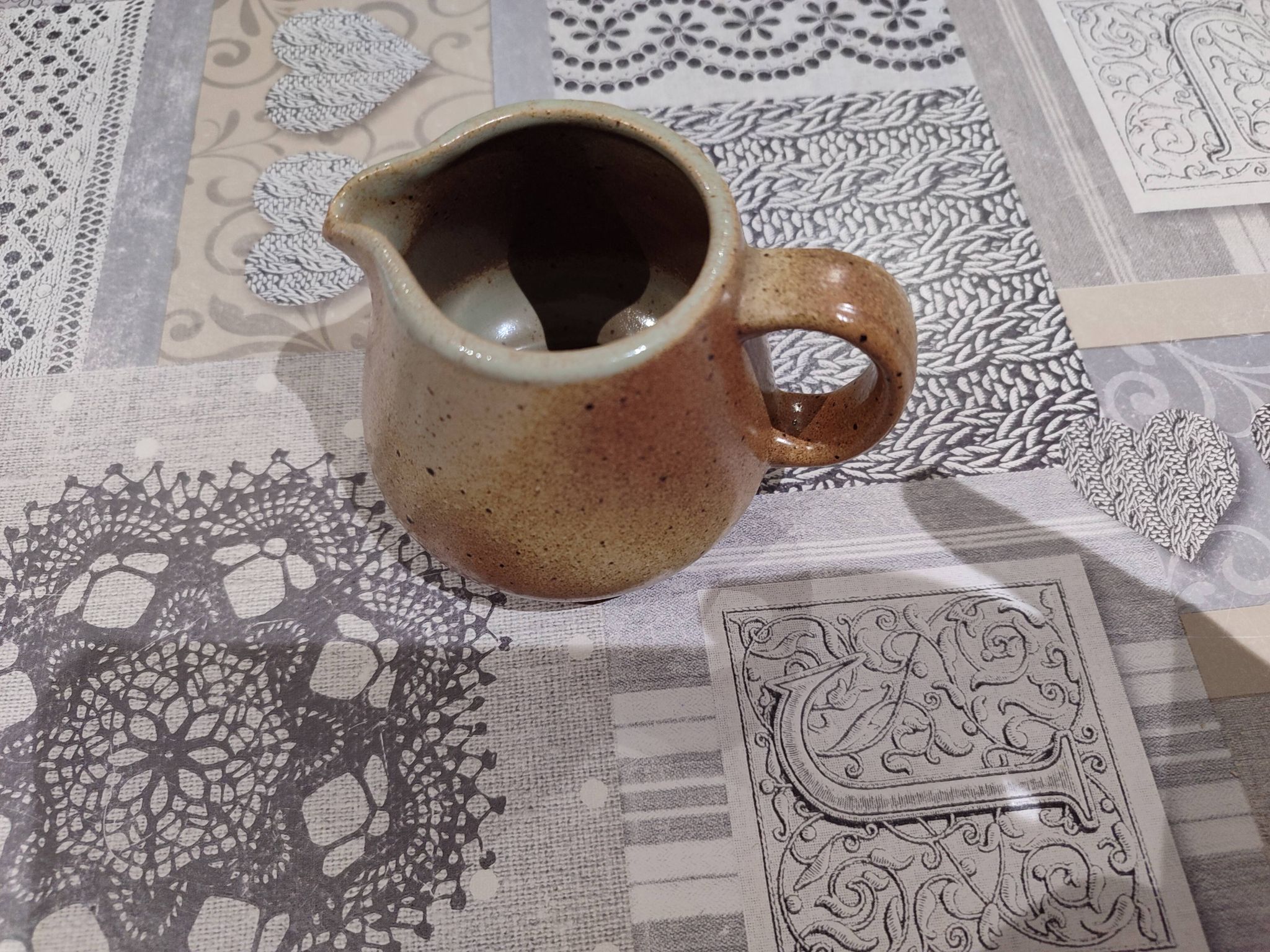 Stoneware pot