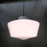 Opaline suspension