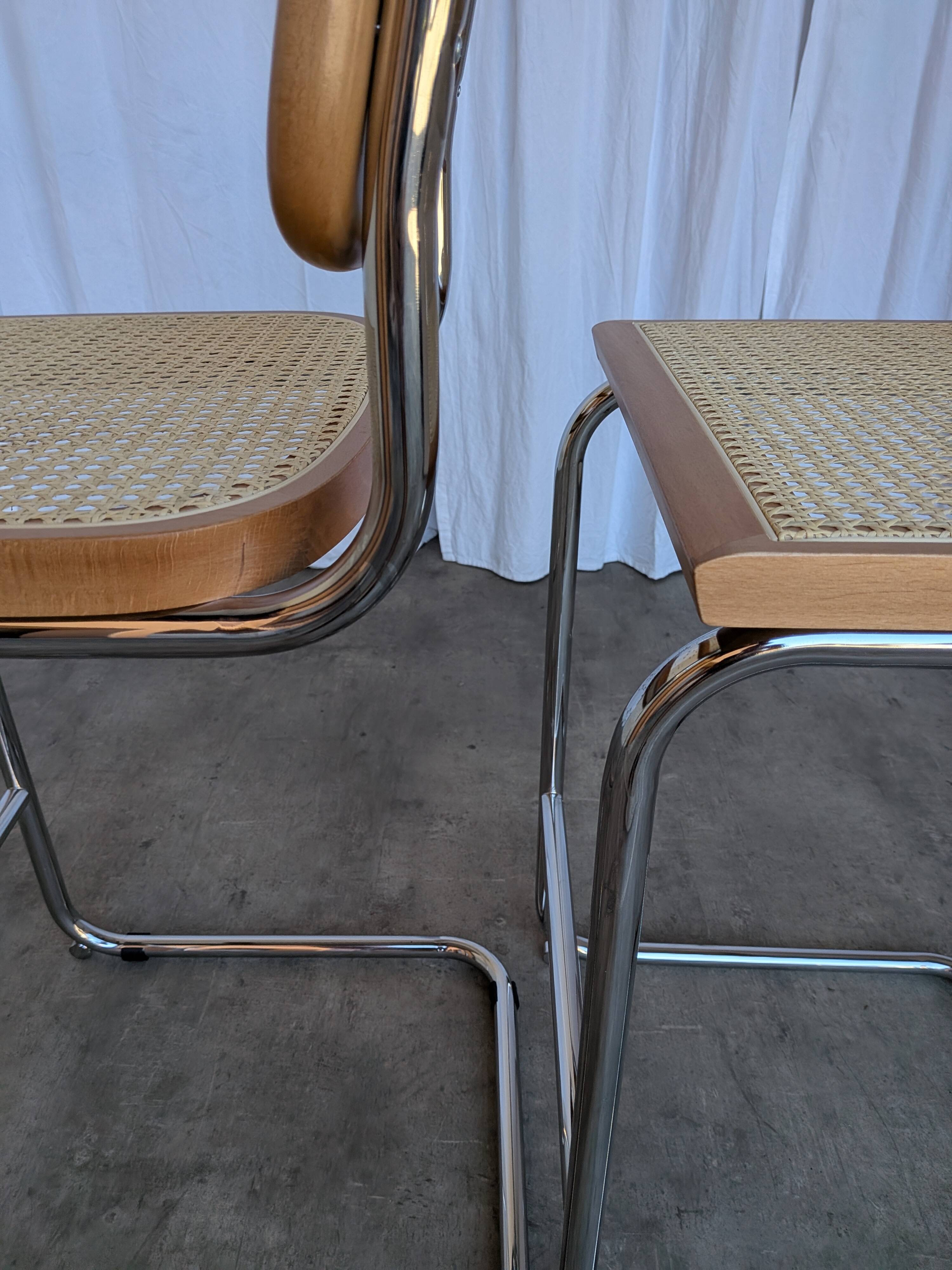 Ensemble de 2 chaises haute Bar Cesca / Design Marcel Breuer / Noyer clair, osier
