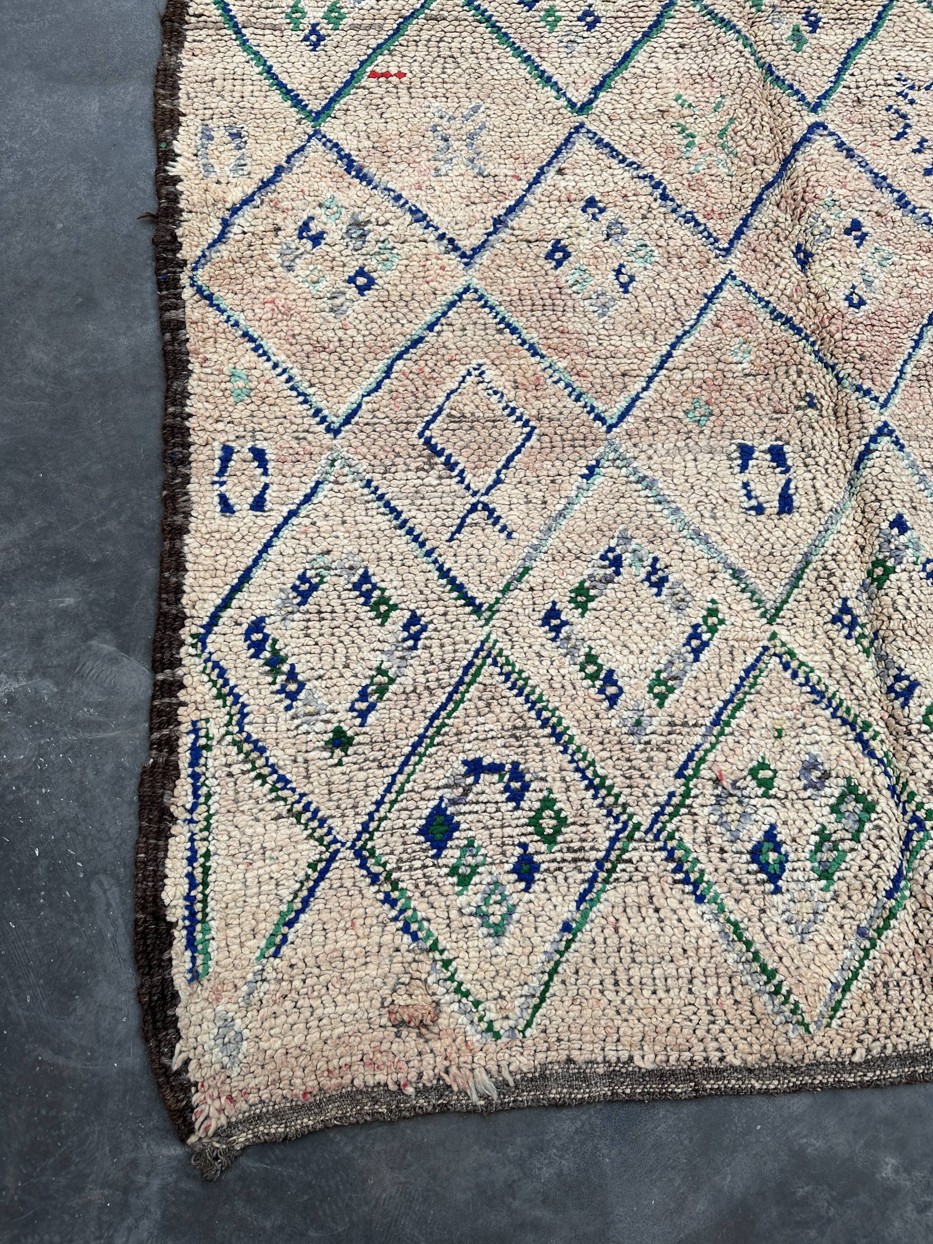 Moroccan carpet - 142 x 256 cm