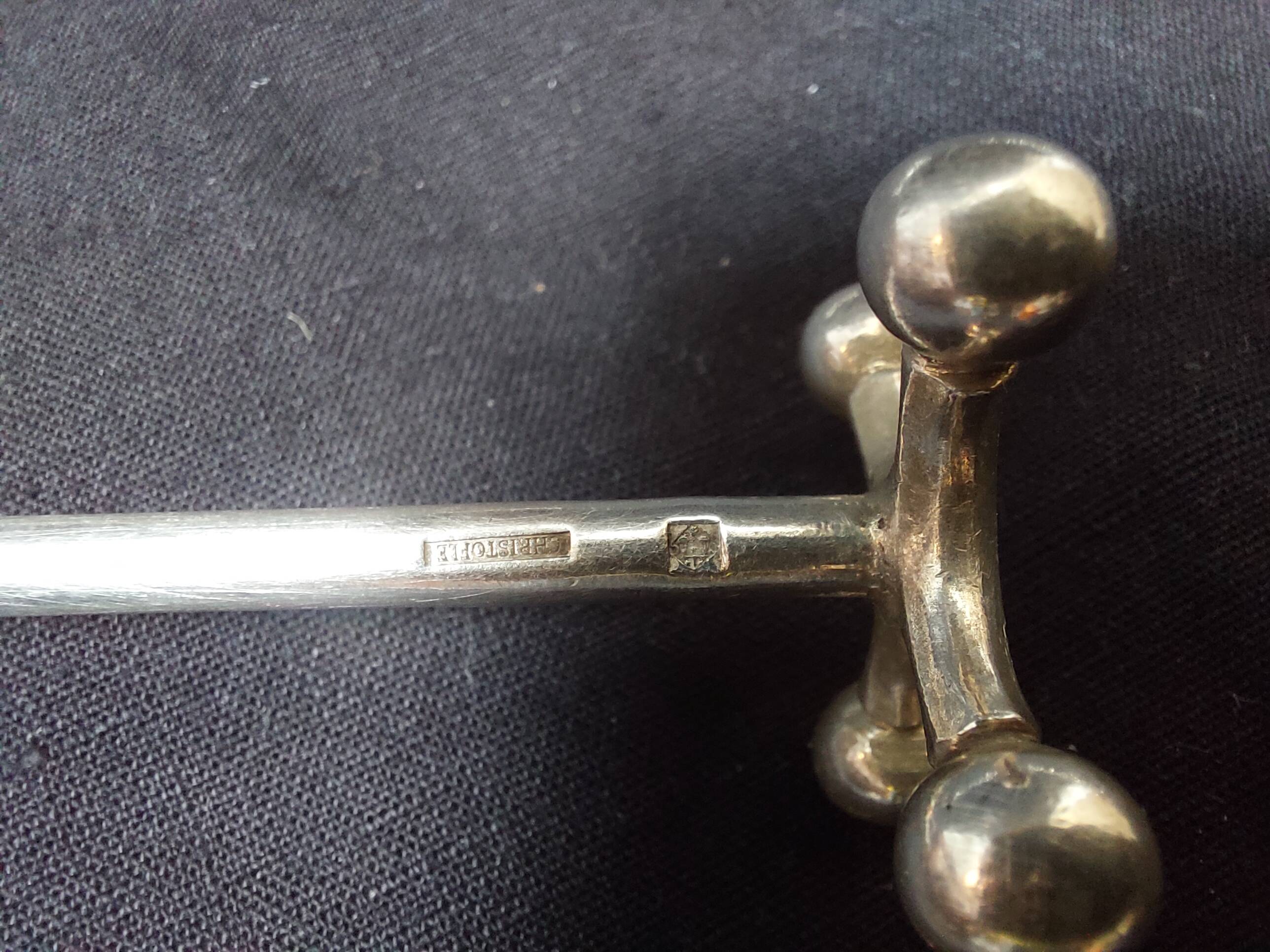 17 porte-couteaux Christofle en métal argenté modèle Atonium