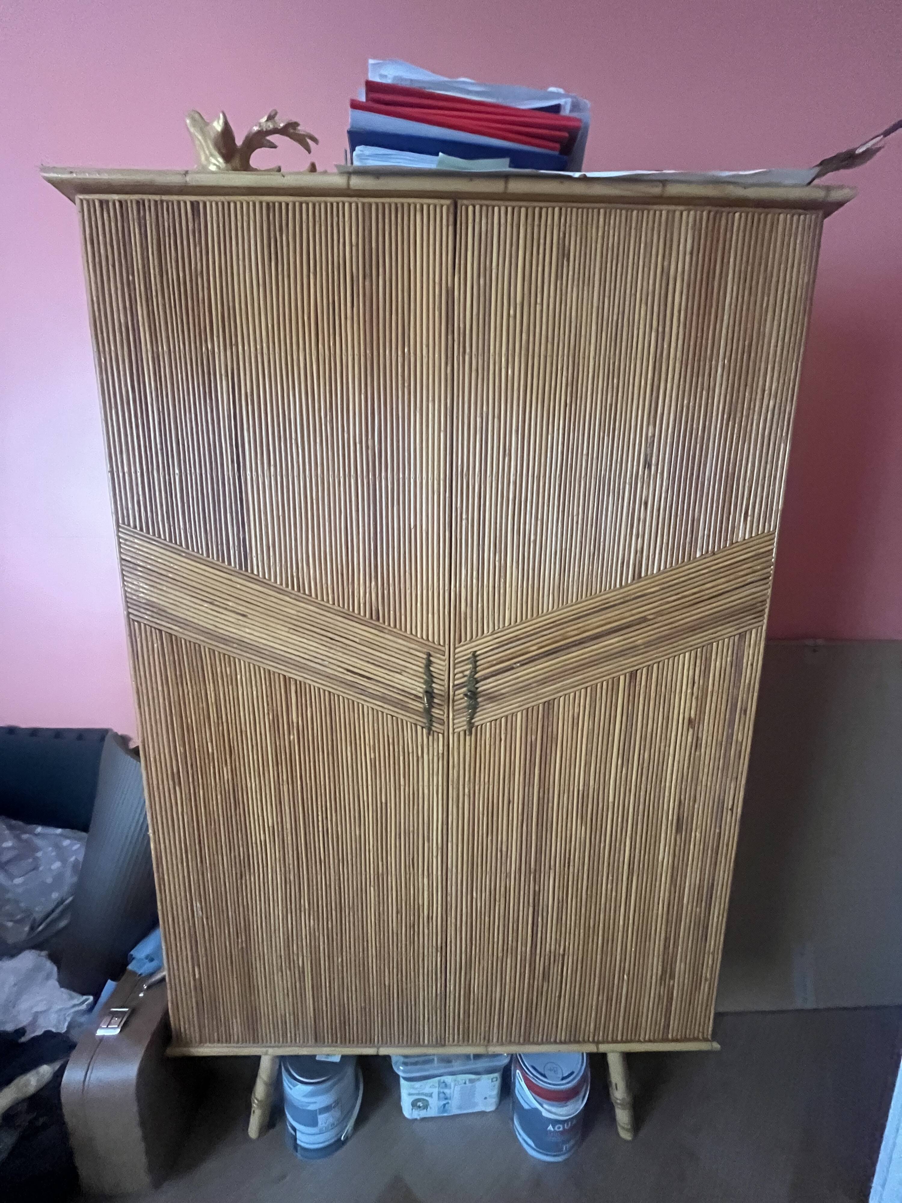 Armoire en bambou