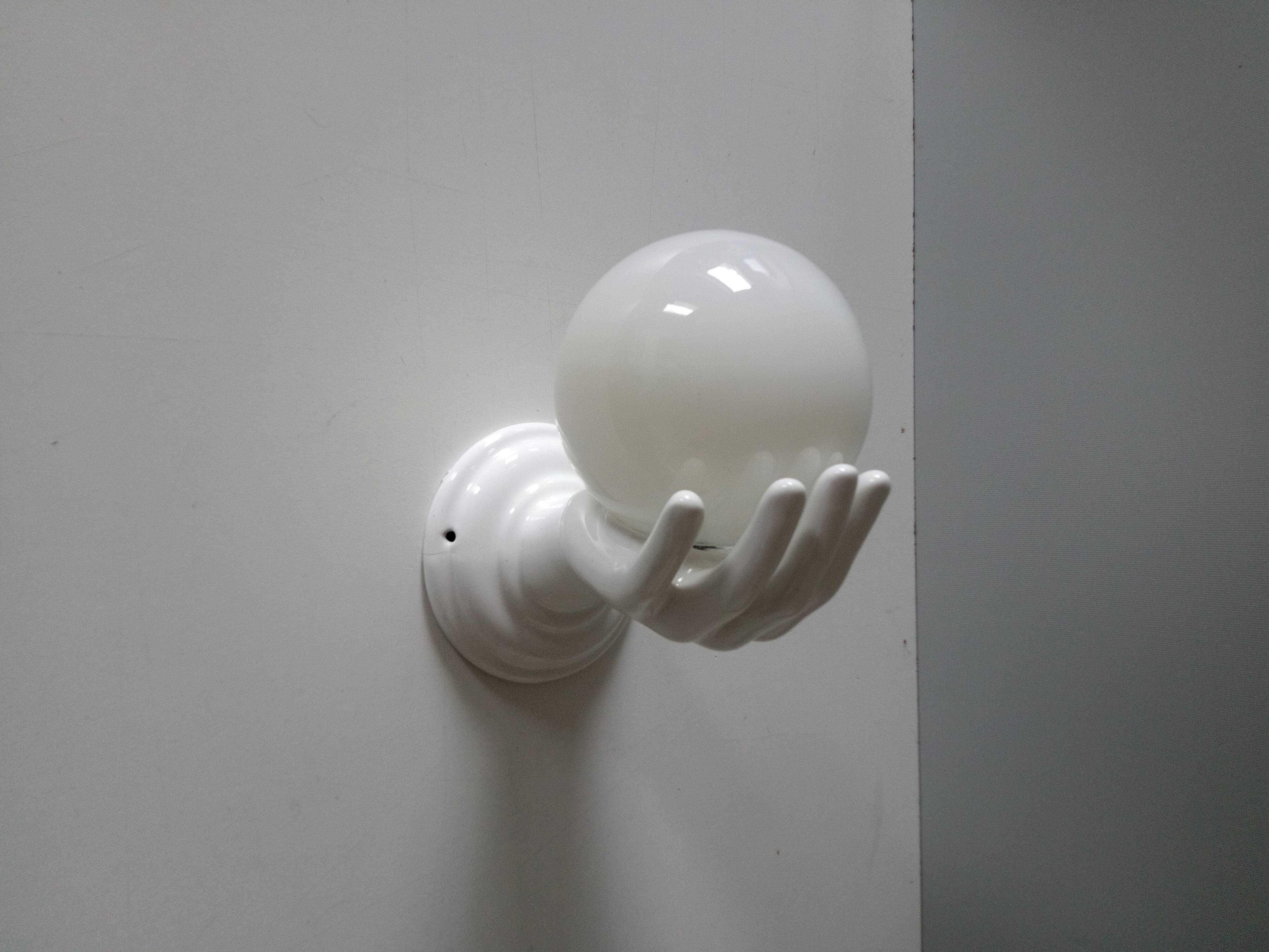 Applique main céramique blanche et opaline 1970