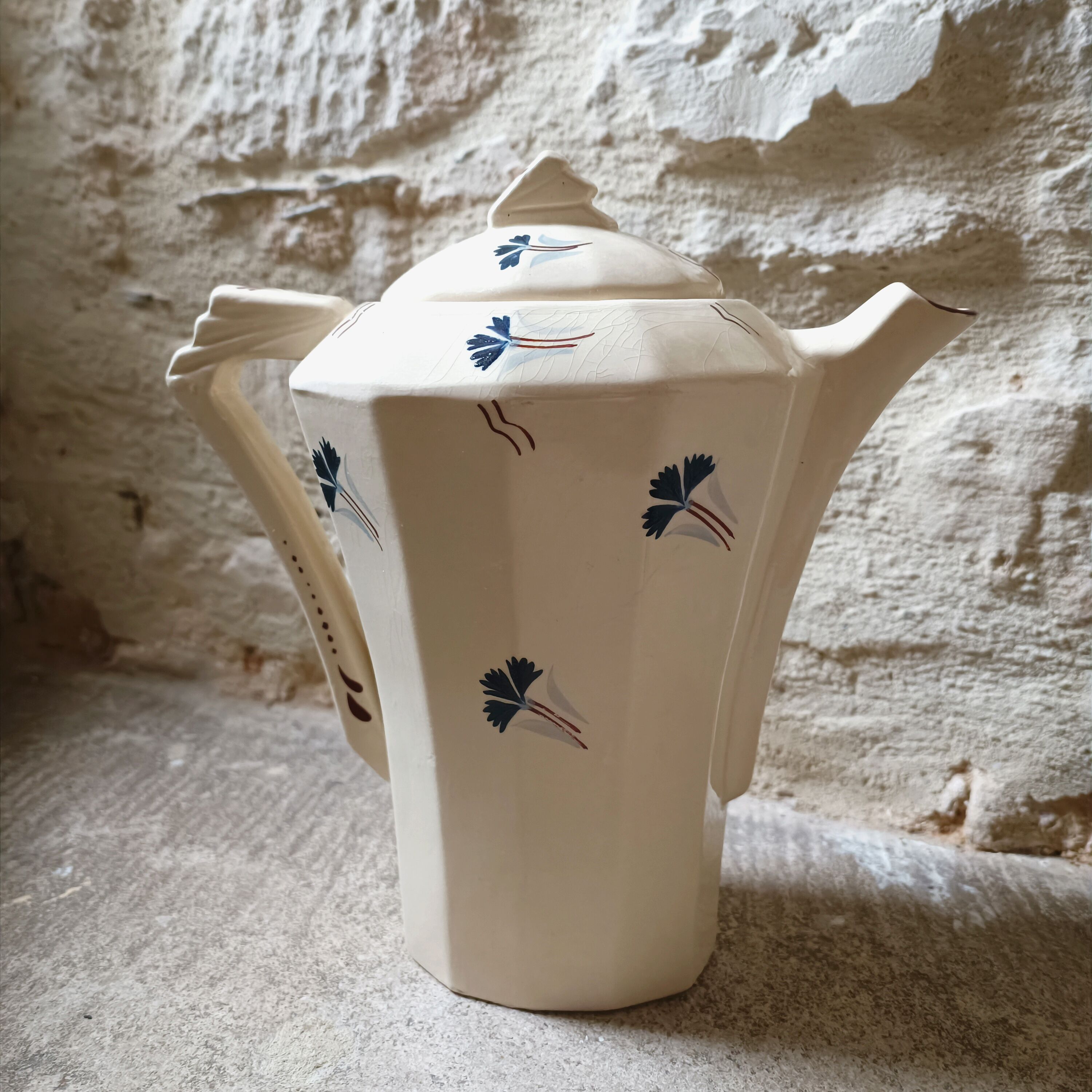 Iron earth teapot Moulin des loups