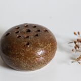 Pique flowers in stoneware signed Guy Baudat